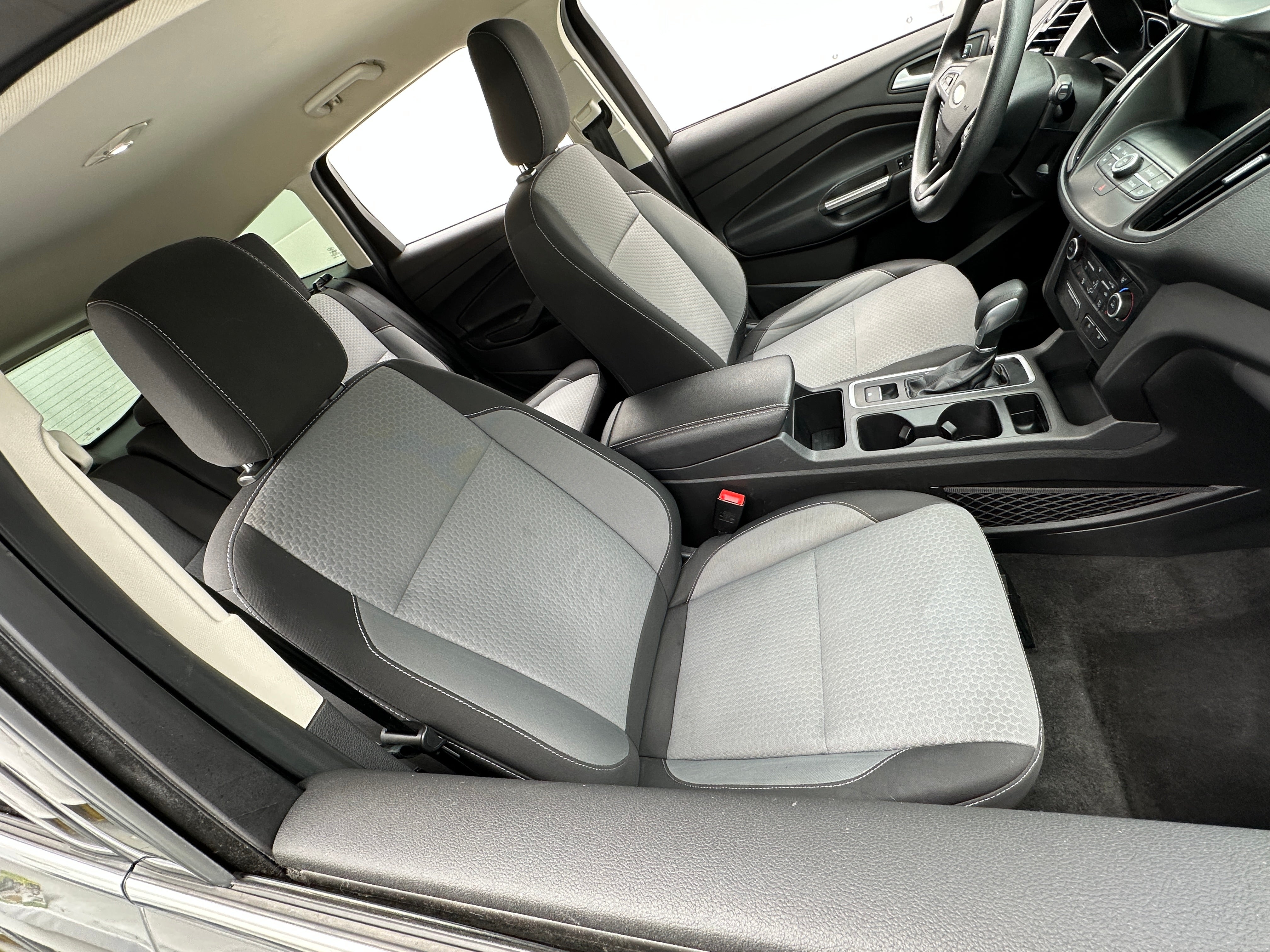 2019 Ford Escape SE 2