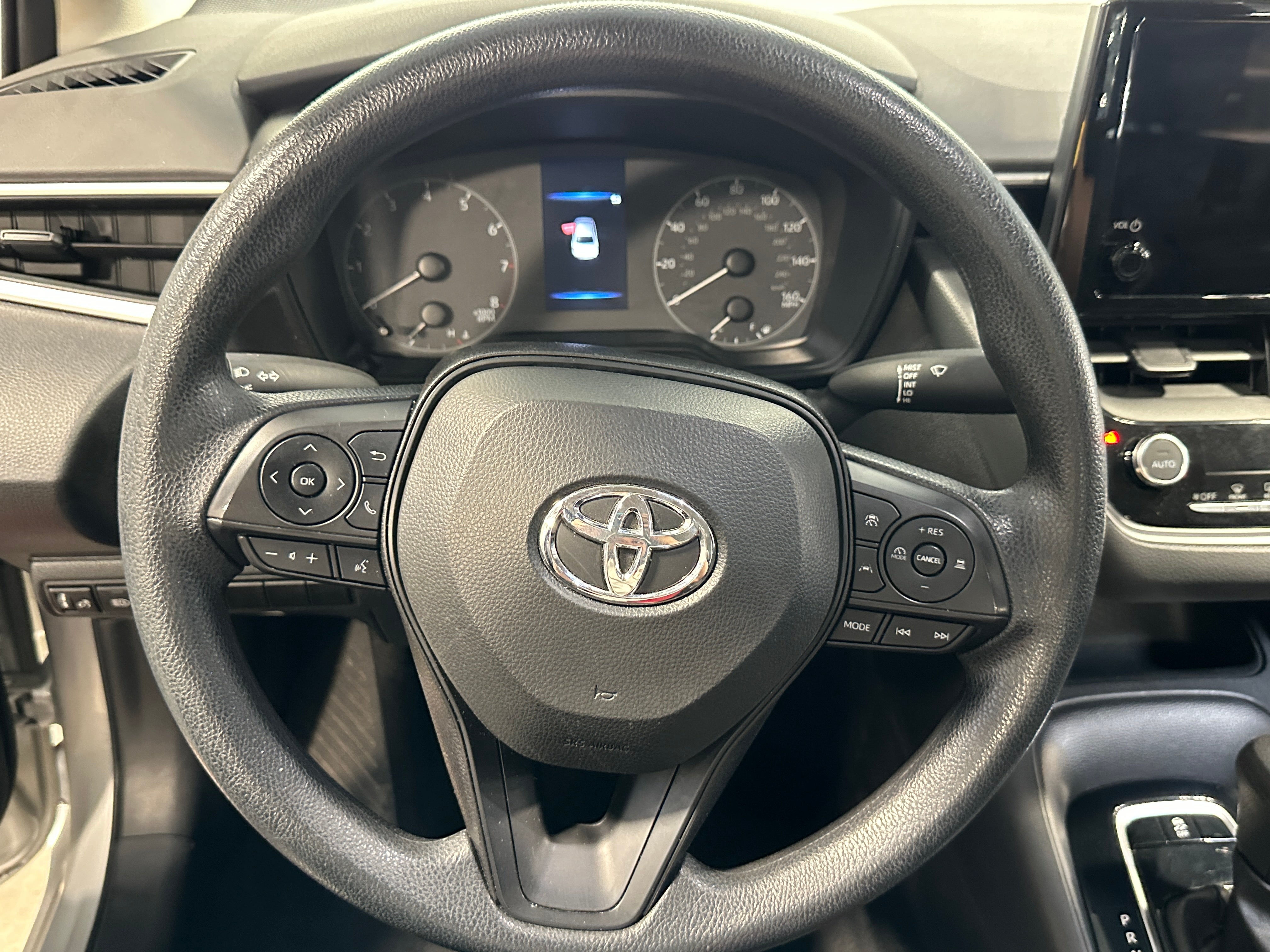 2023 Toyota Corolla LE 5
