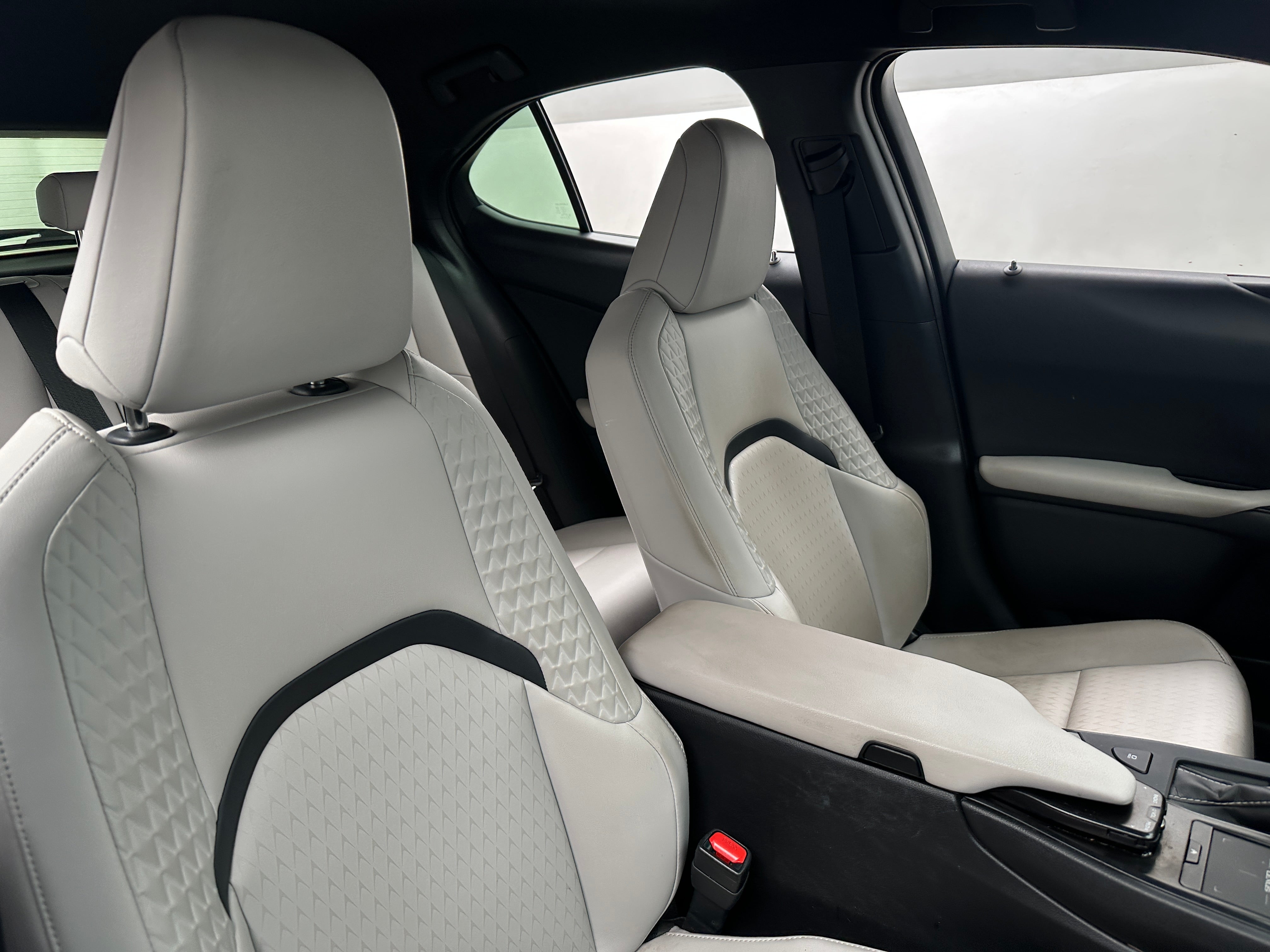 2021 Lexus UX 200 2