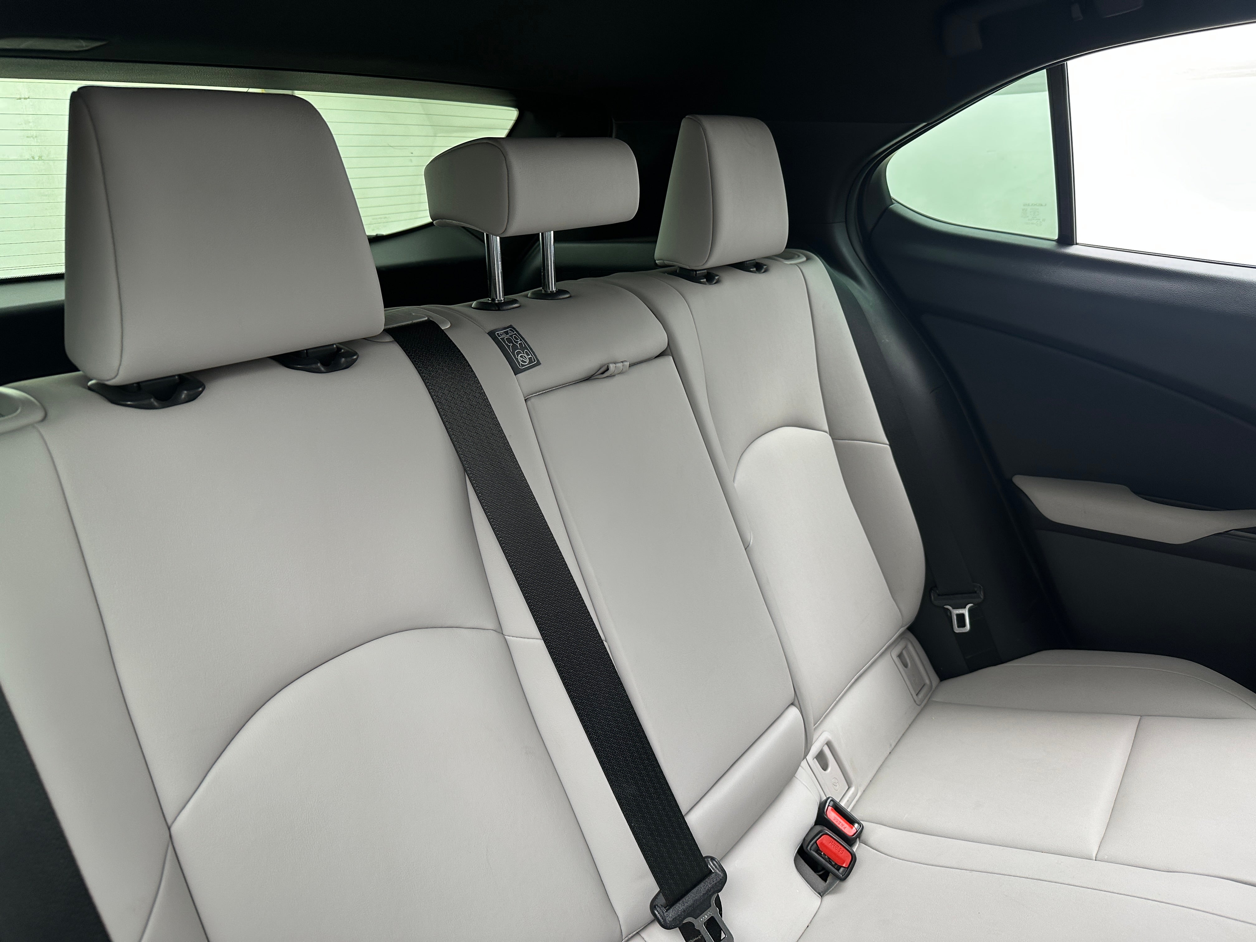 2021 Lexus UX 200 6