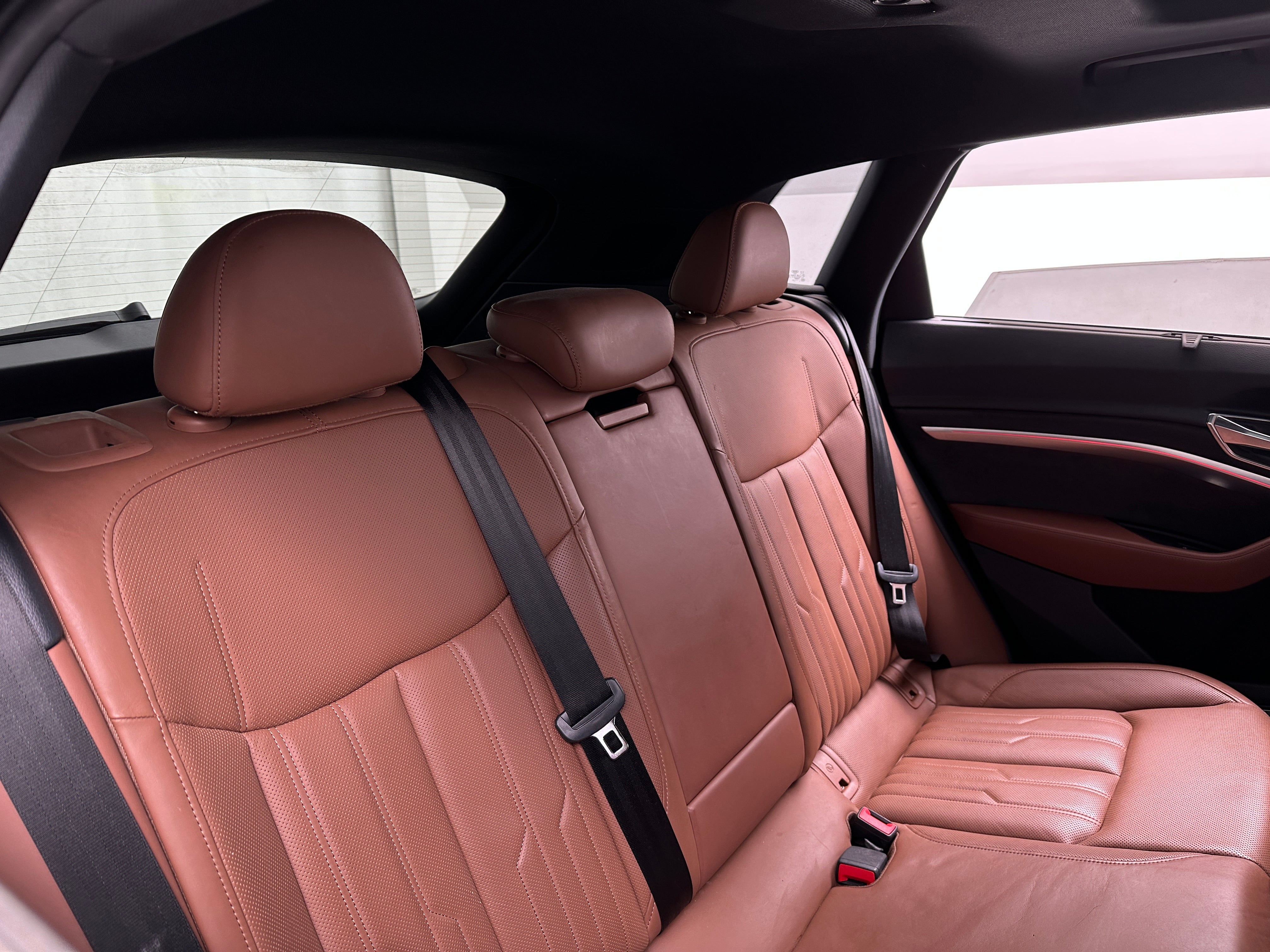 2019 Audi e-tron Prestige 5