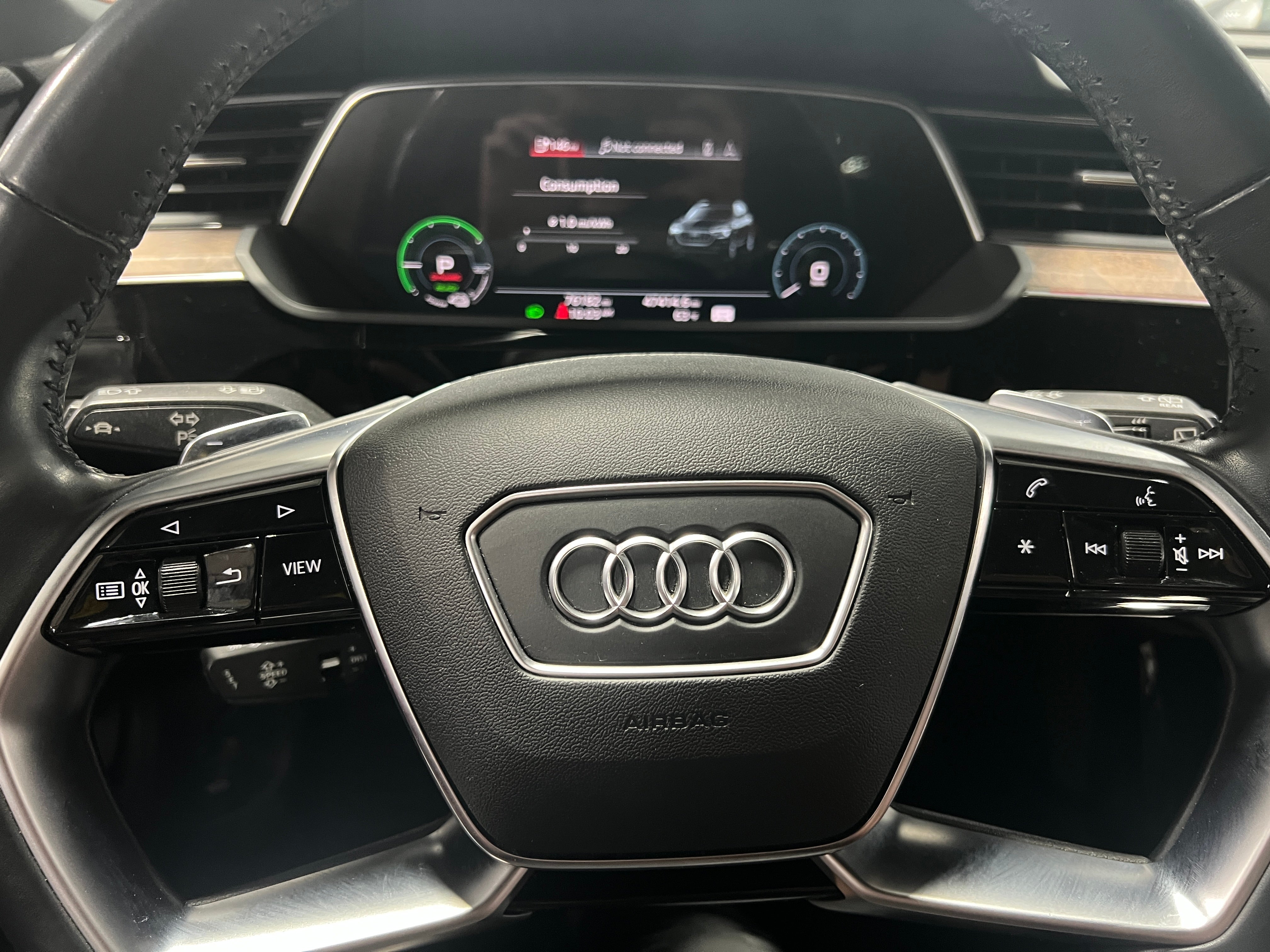 2019 Audi e-tron Prestige 4