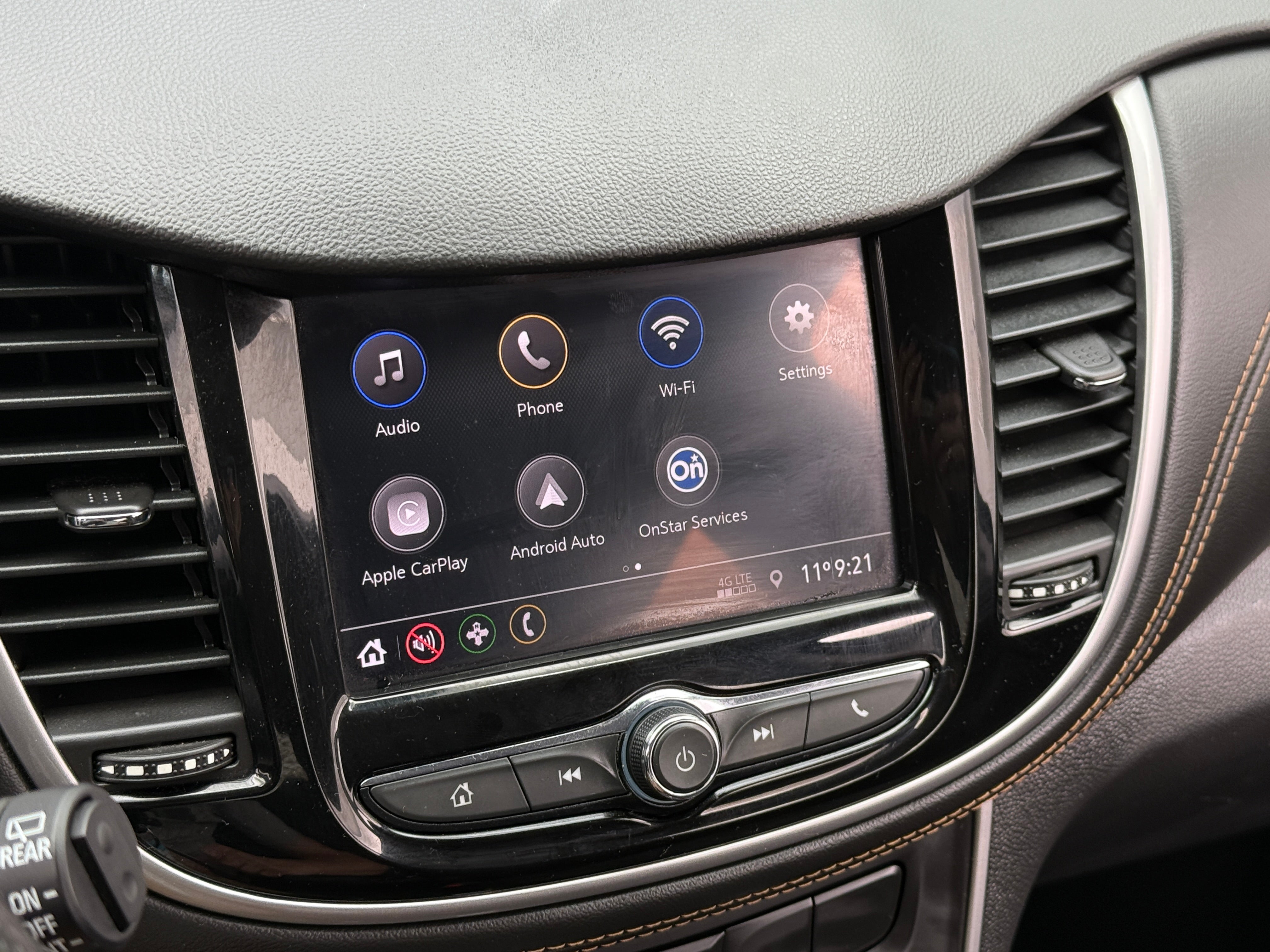 2021 Chevrolet Trax LS 4