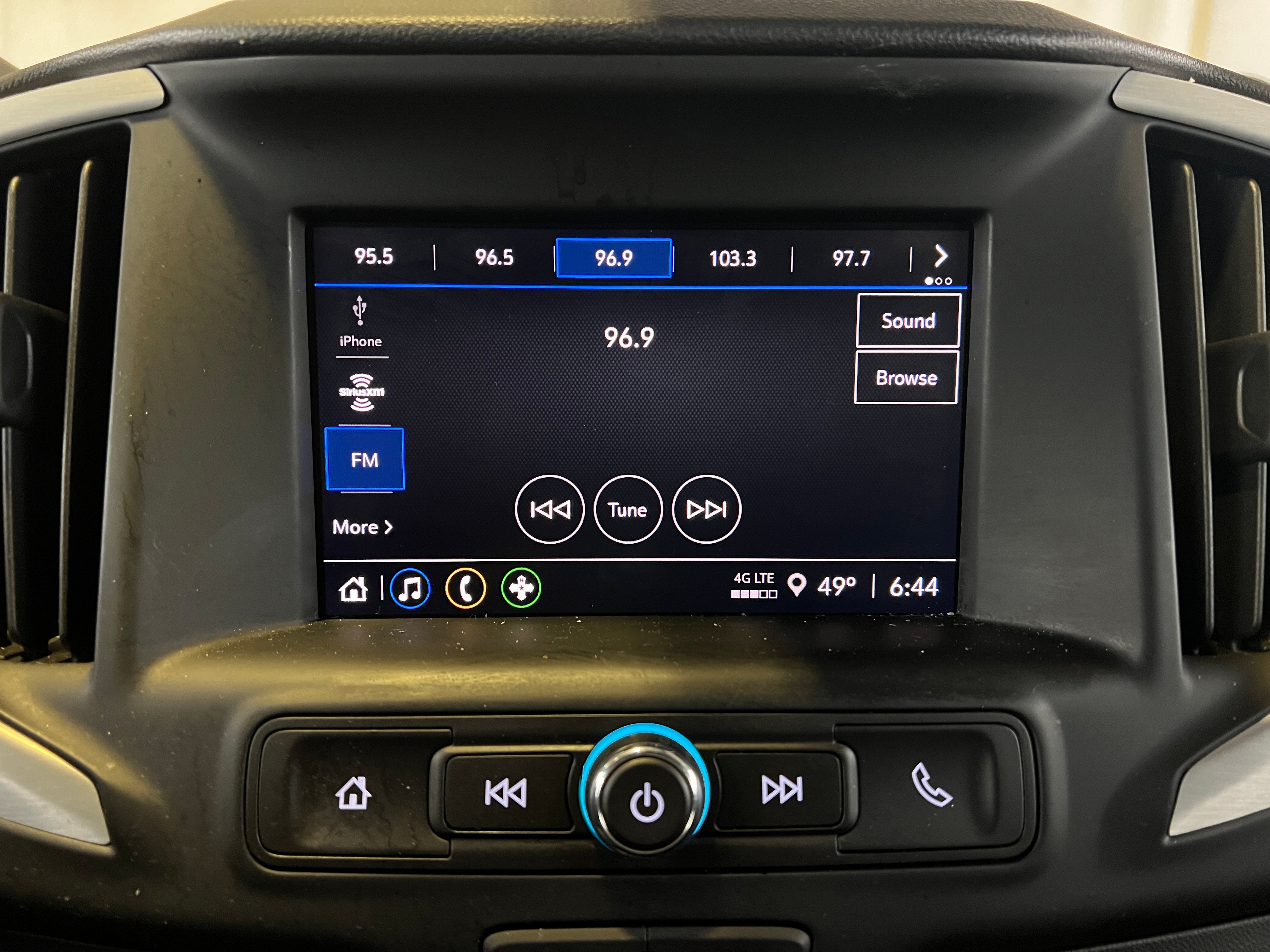 2024 GMC Terrain SLE 4