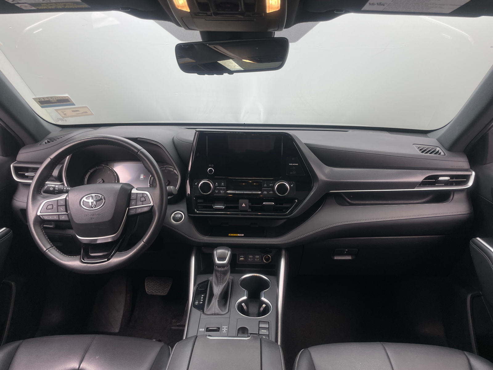 Thumbnail: 2024 Toyota Highlander - 3