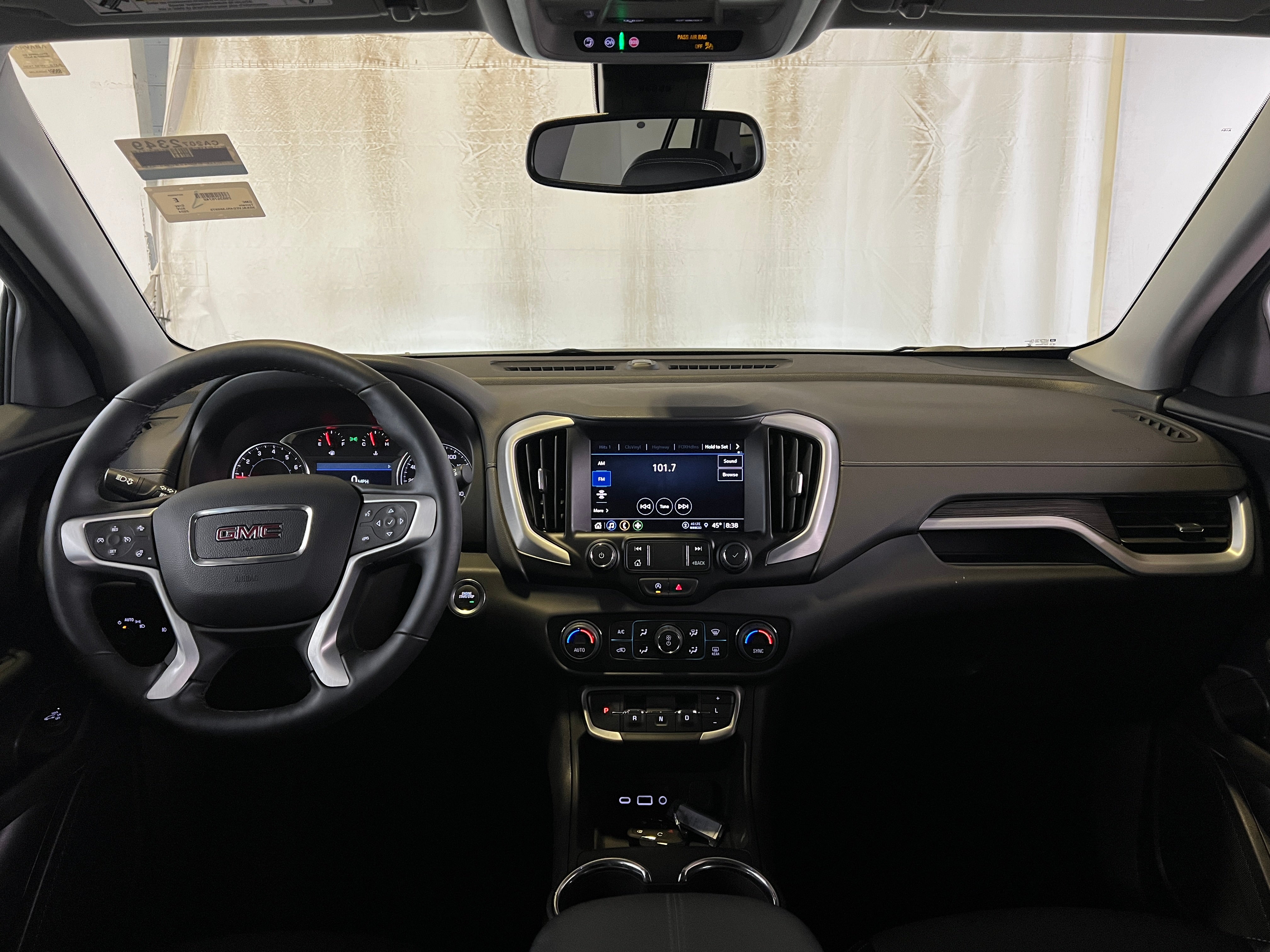 2024 GMC Terrain SLT 2