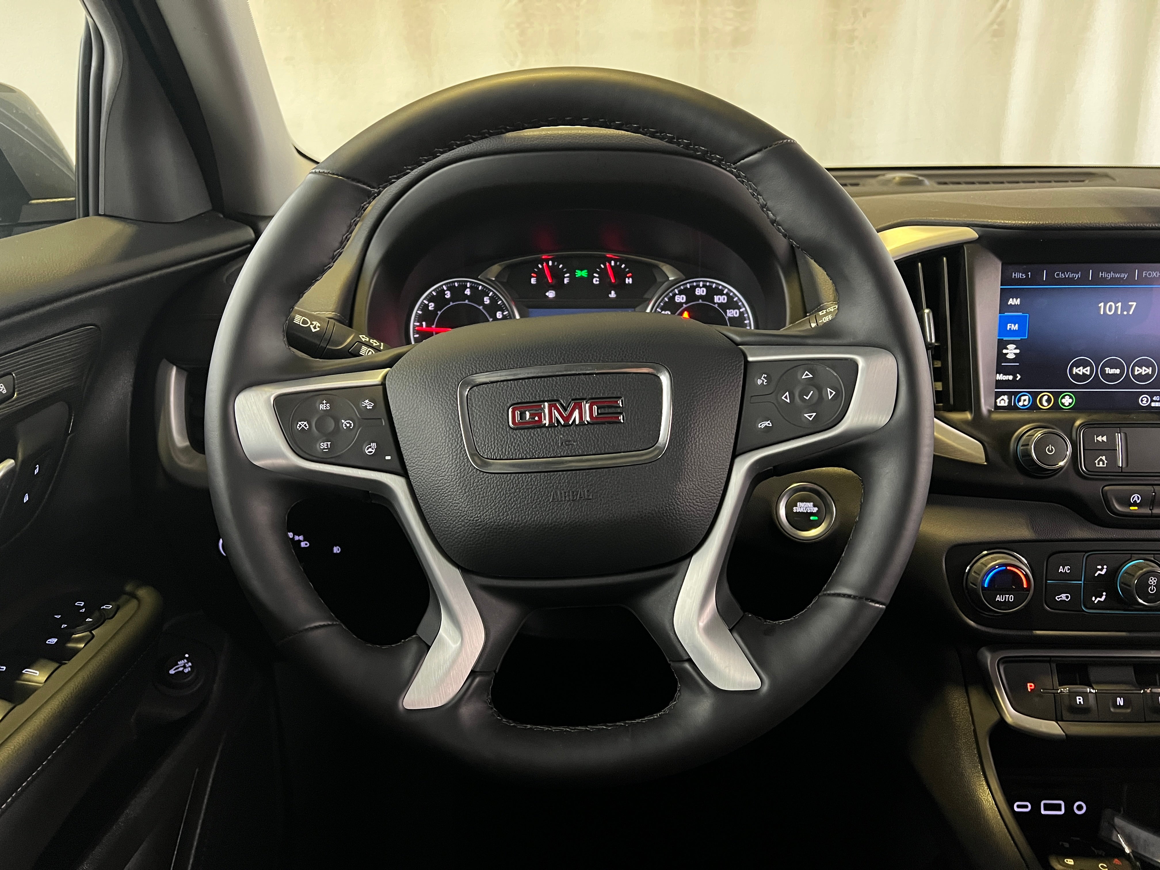 2024 GMC Terrain SLT 4