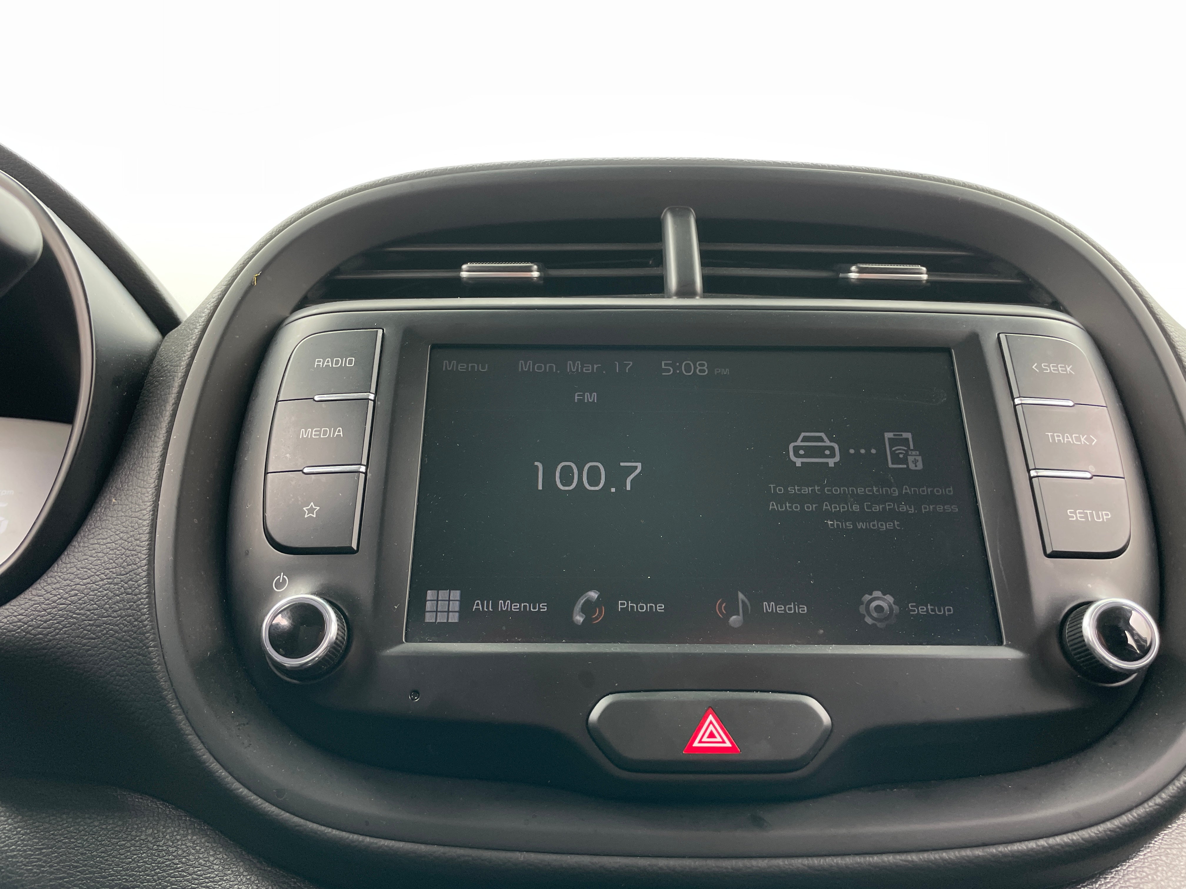 2023 Kia Soul LX 4