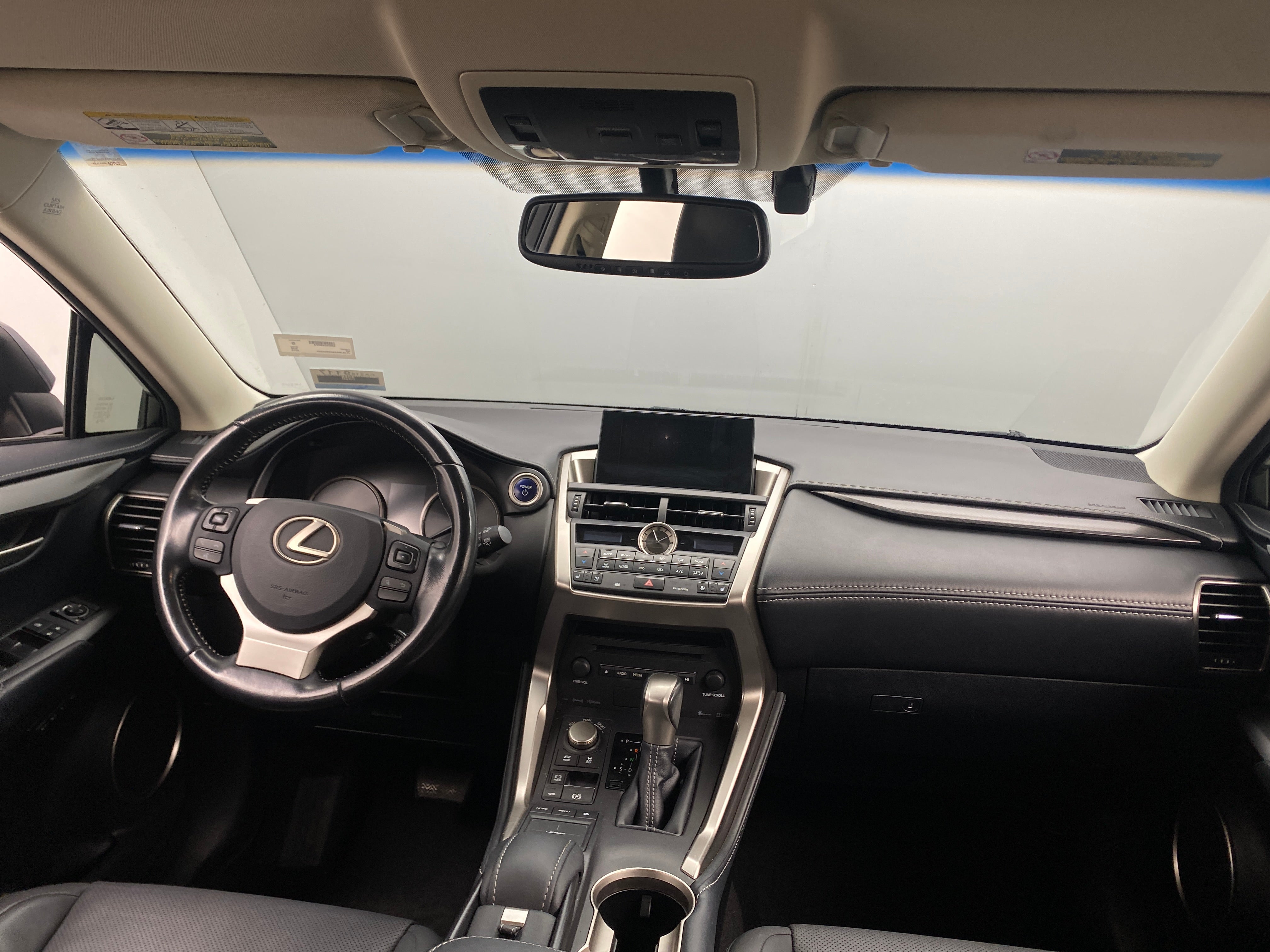 2016 Lexus NX Hybrid 300h 2