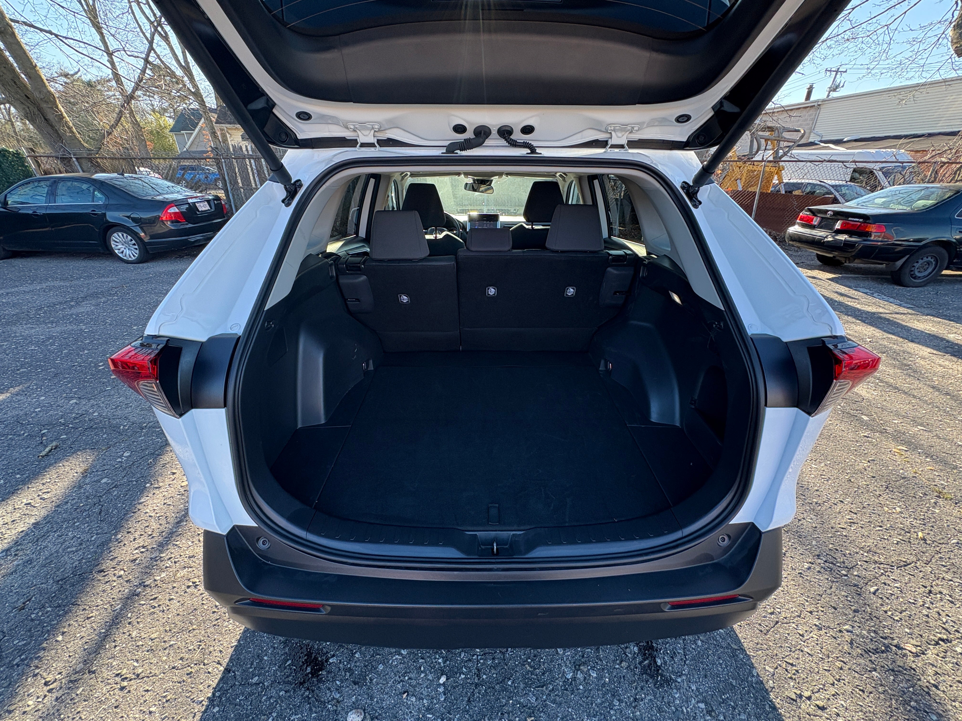 2024 Toyota RAV4 XLE 5