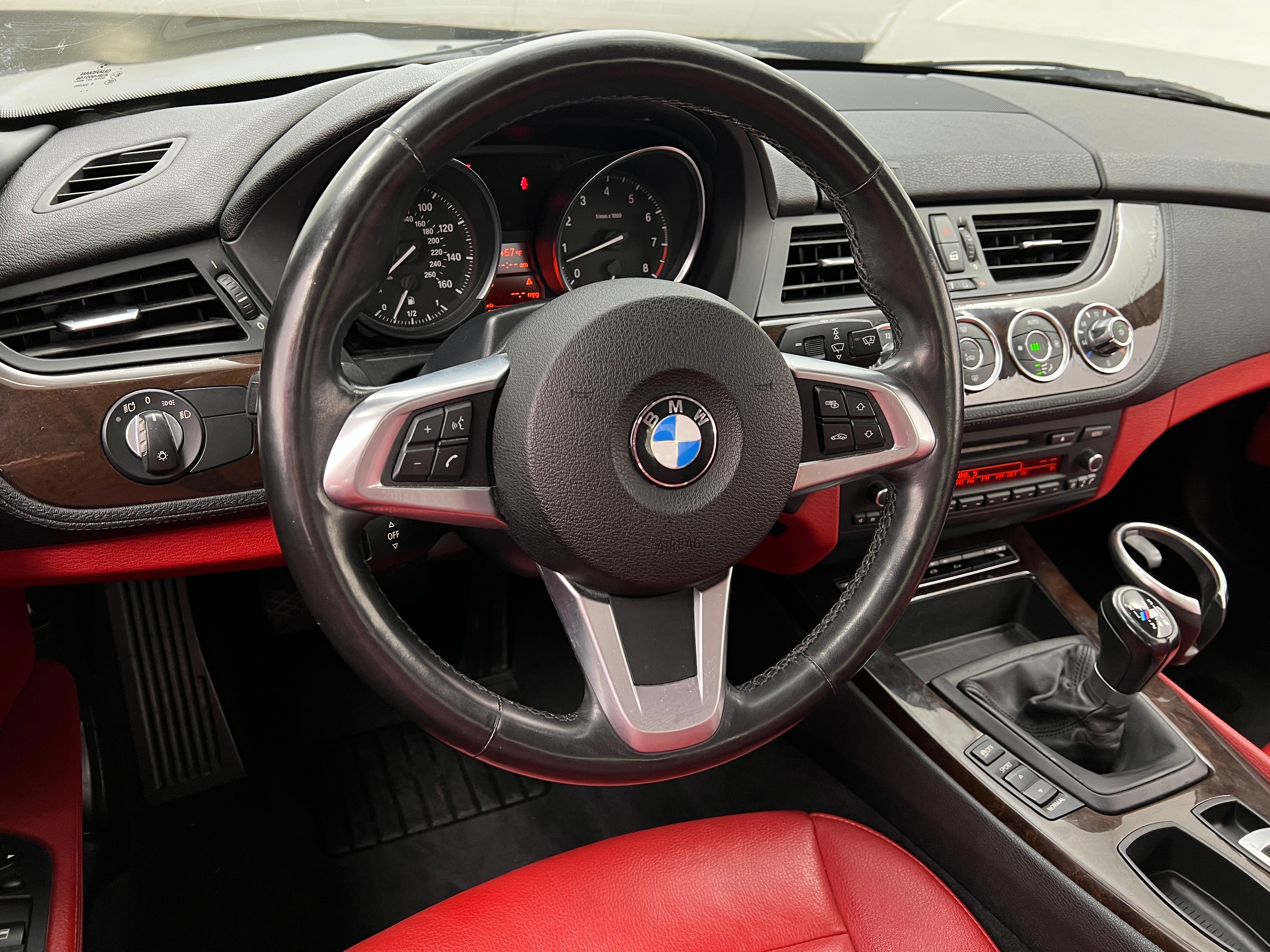 2011 BMW Z4 sDrive30i 4