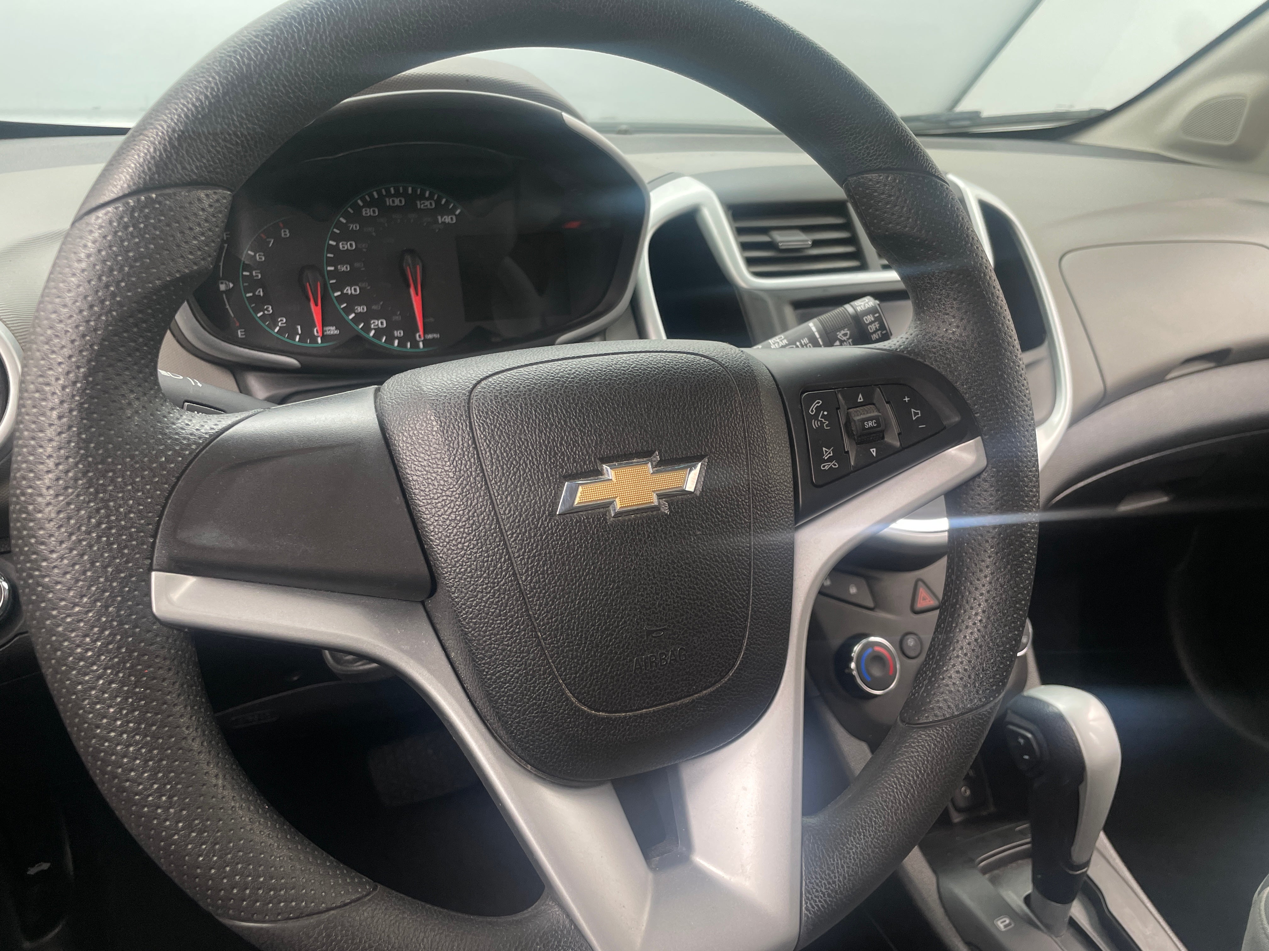 2017 Chevrolet Sonic LT 5