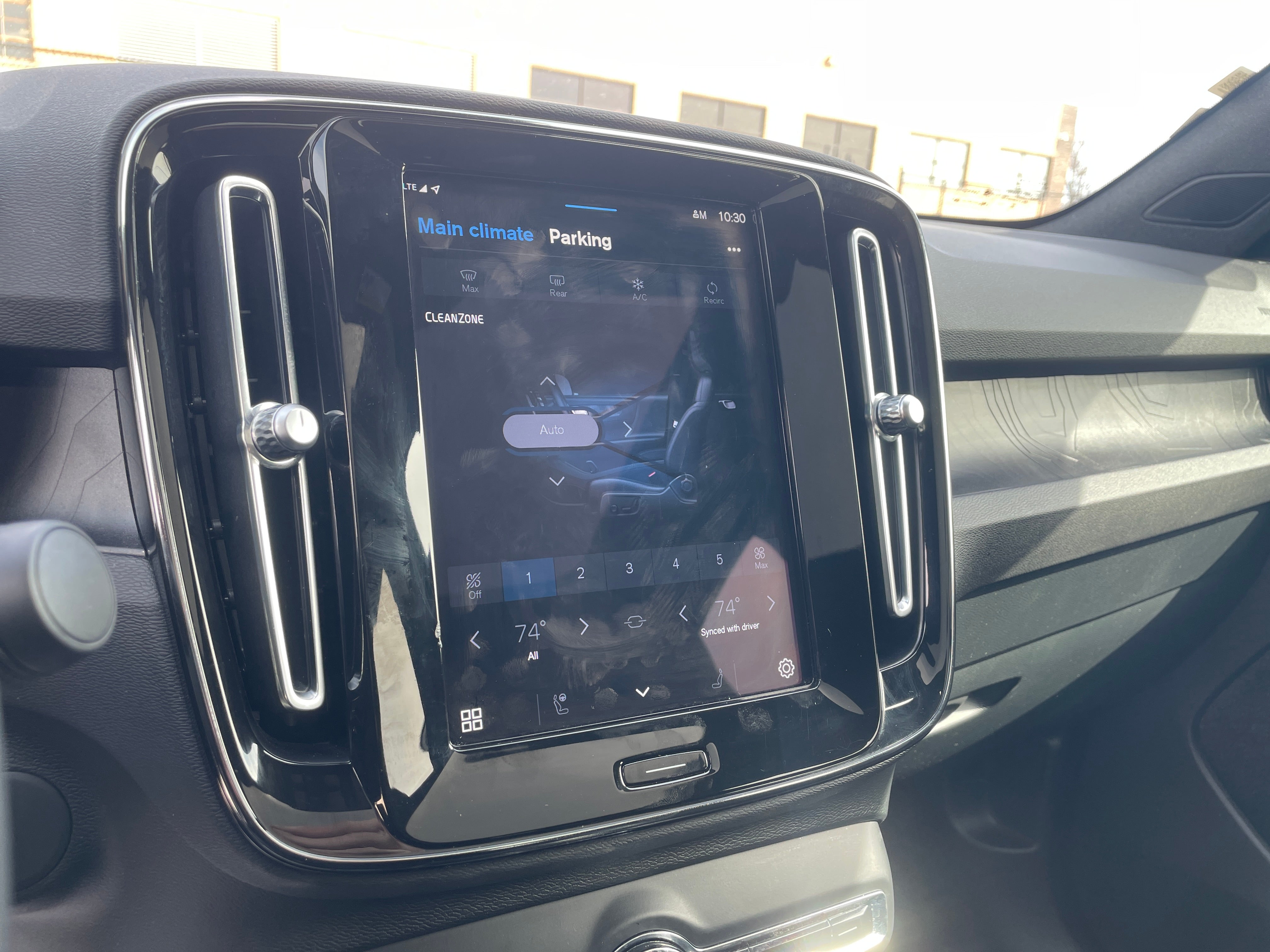2023 Volvo C40 Ultimate 4