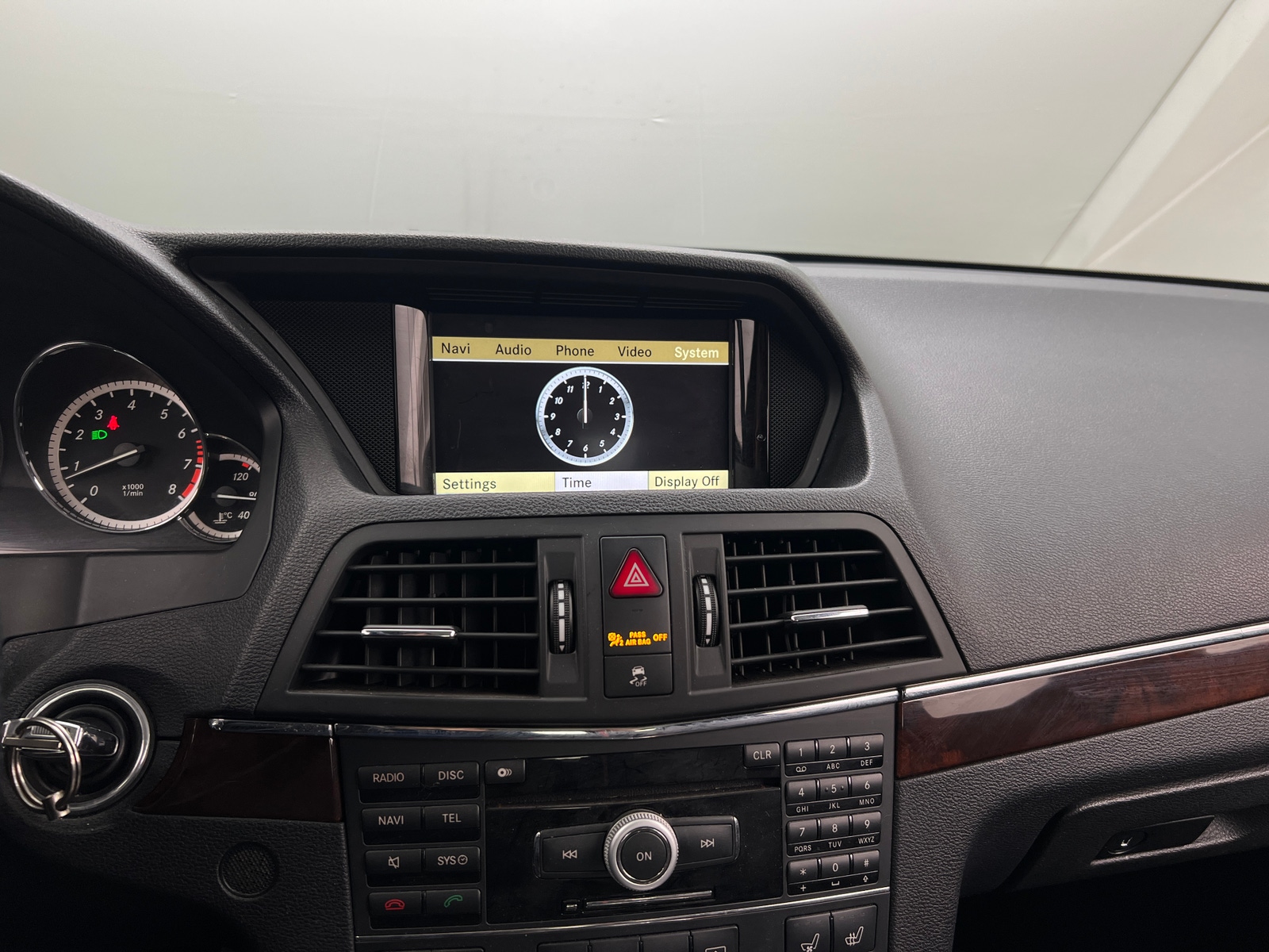 Thumbnail: 2010 Mercedes-Benz E-Class - 2