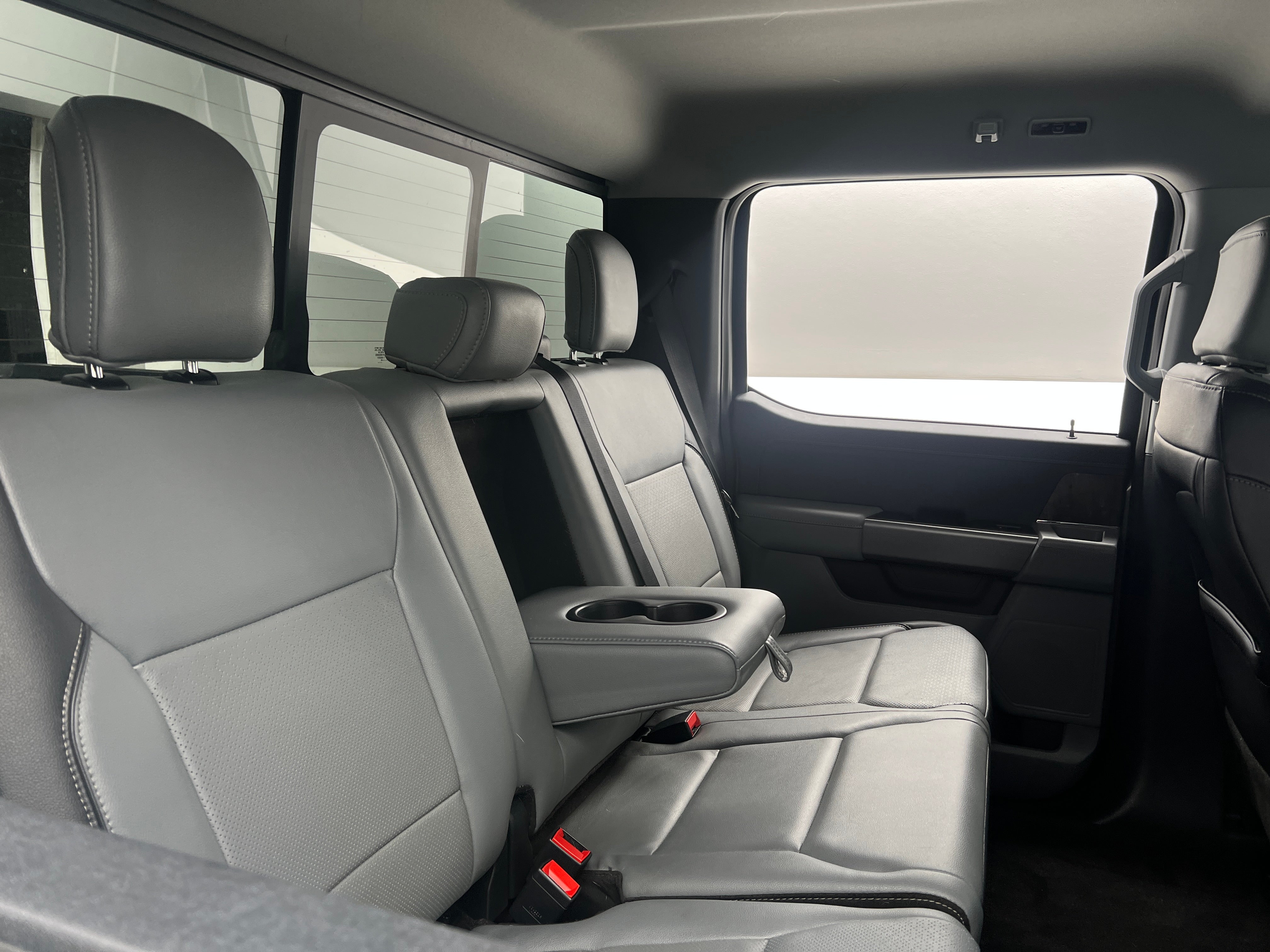 2022 Ford Econoline E-150 5