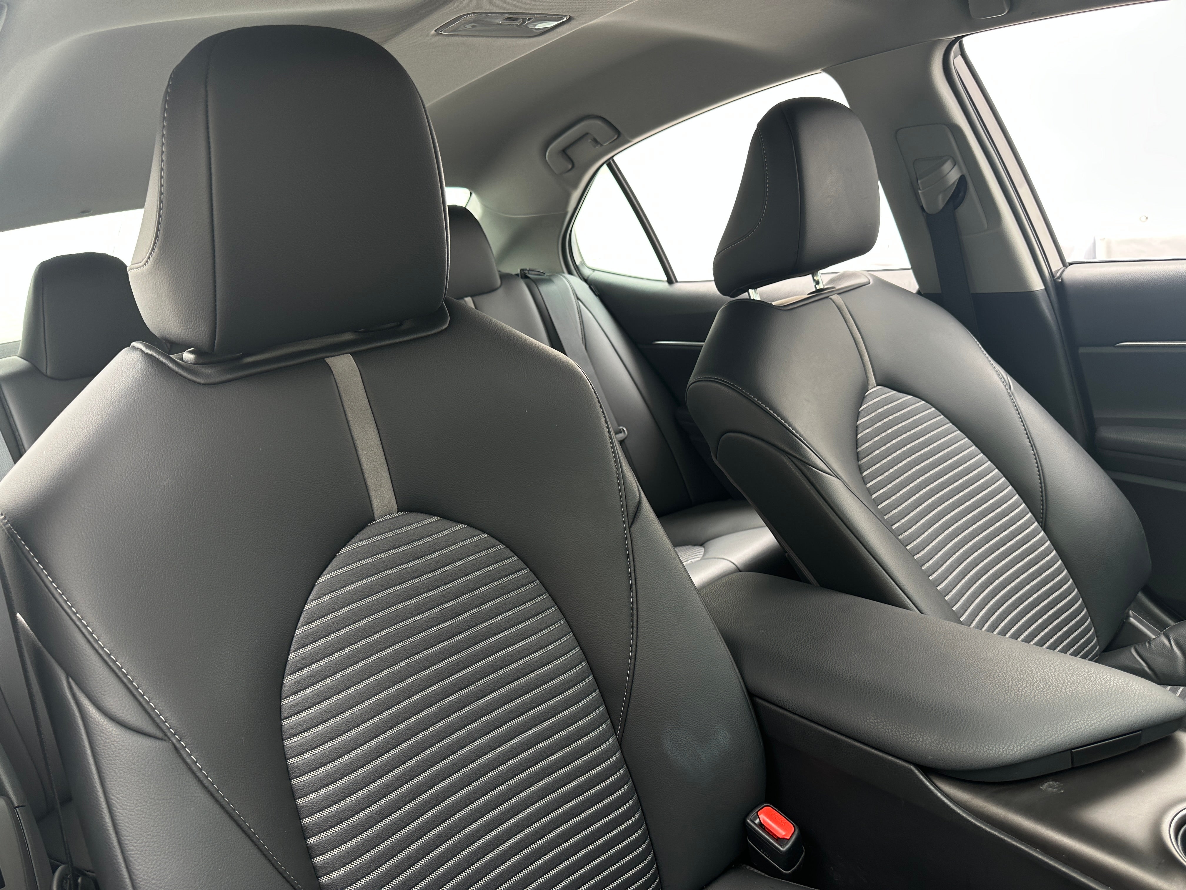 2024 Toyota Camry SE 2