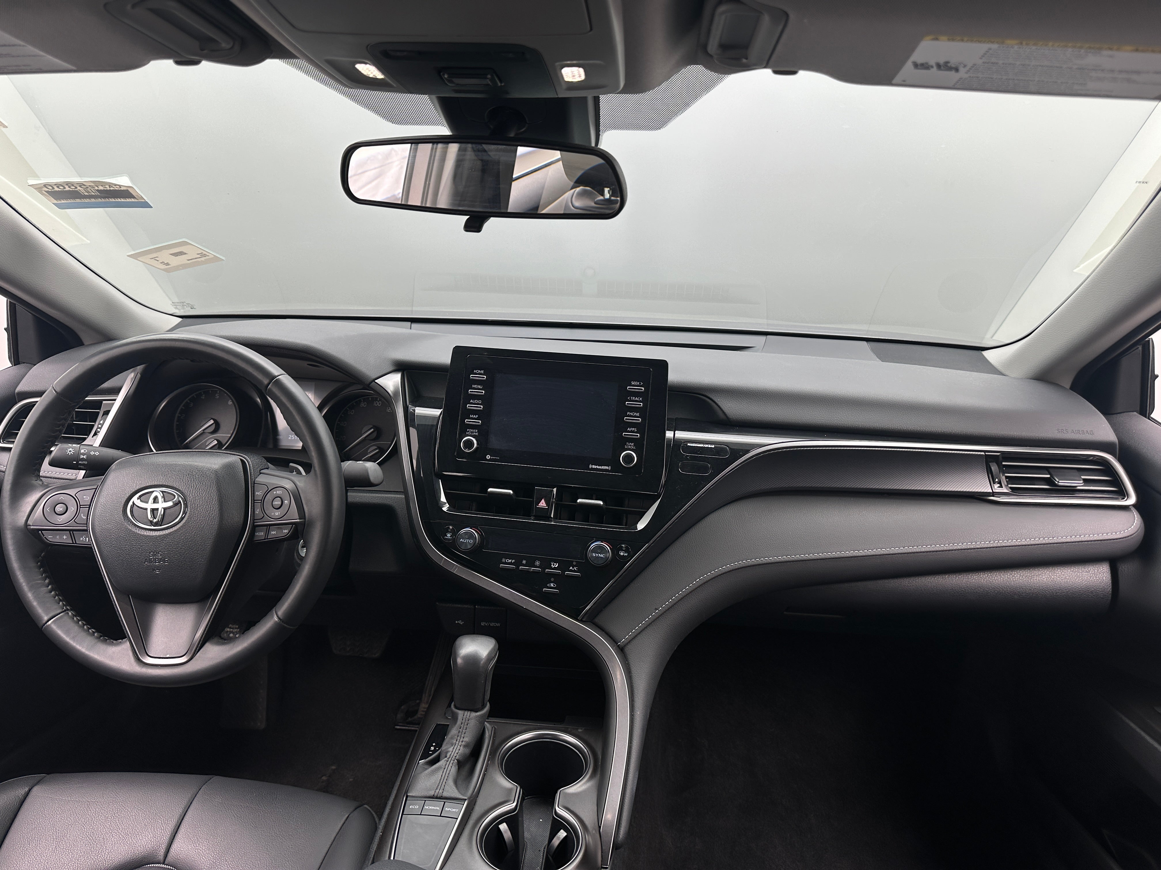 2024 Toyota Camry SE 3