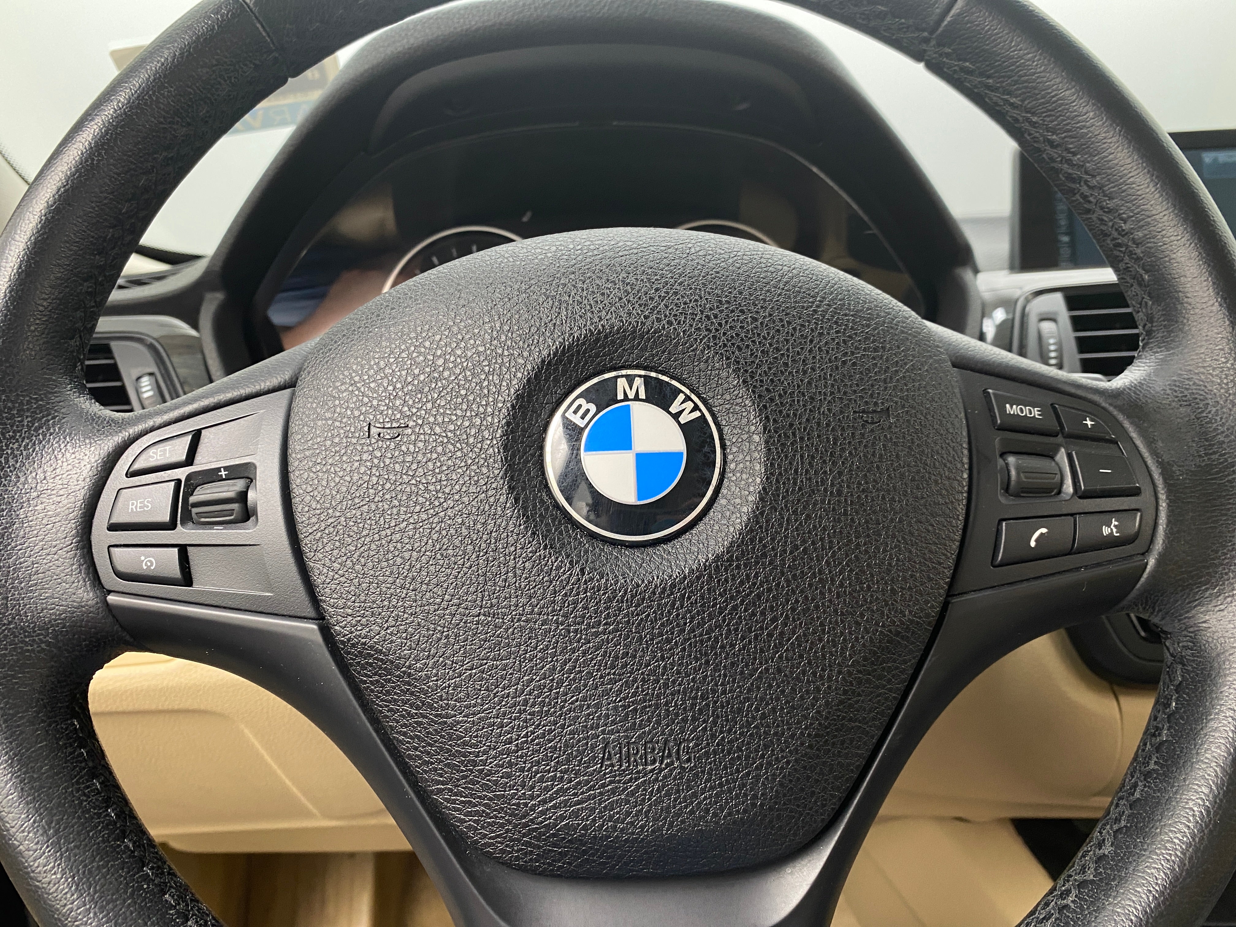 2015 BMW 3 Series 320i 4