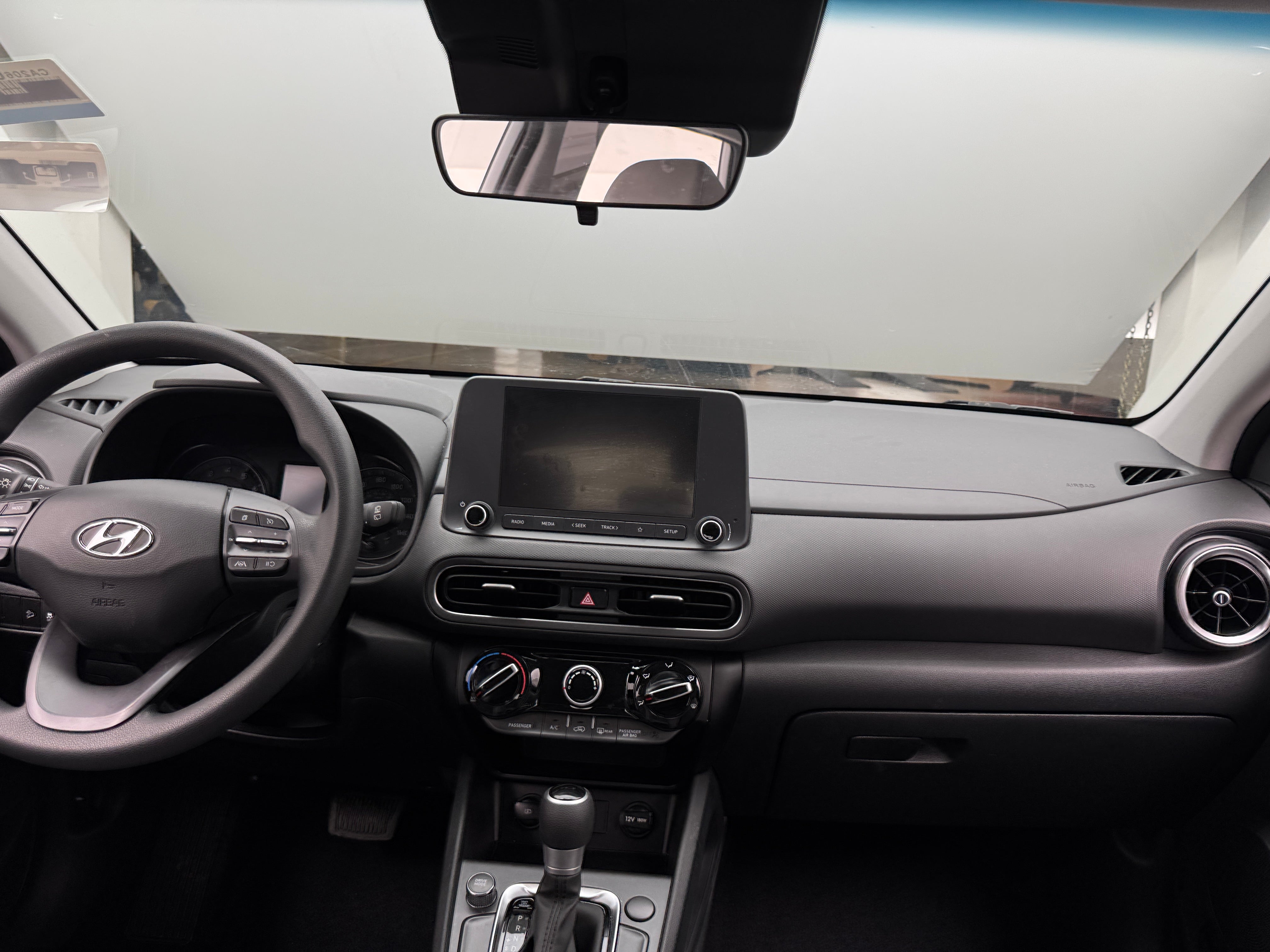 2023 Hyundai Kona SE 3