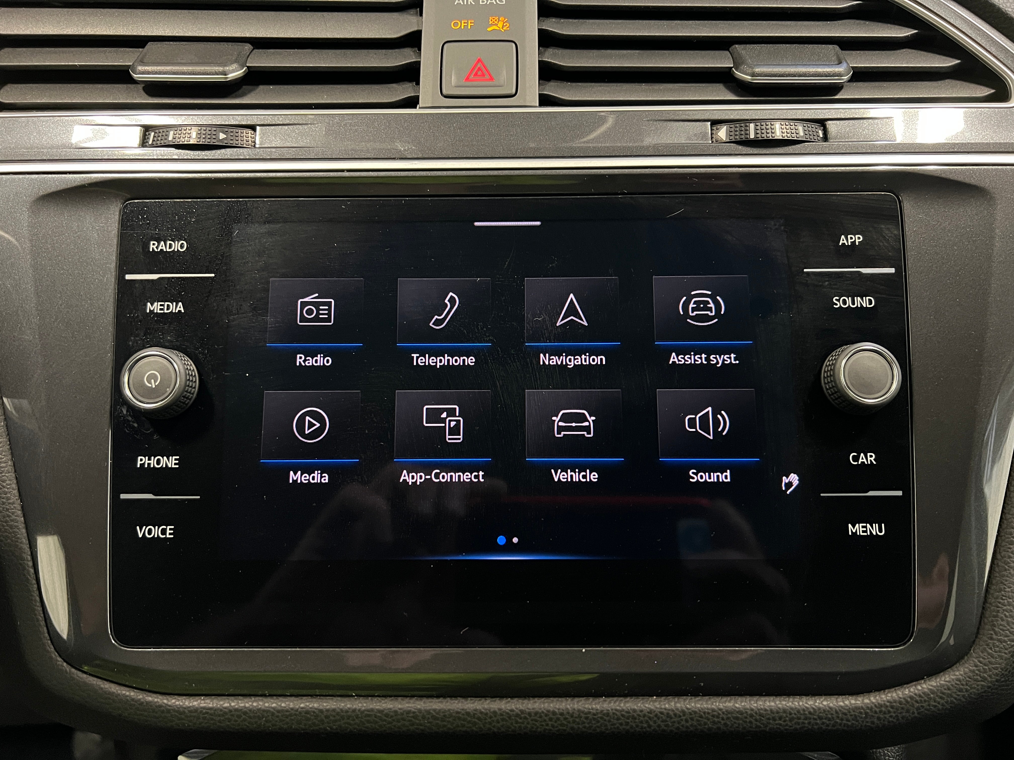 2024 Volkswagen Tiguan SE 3