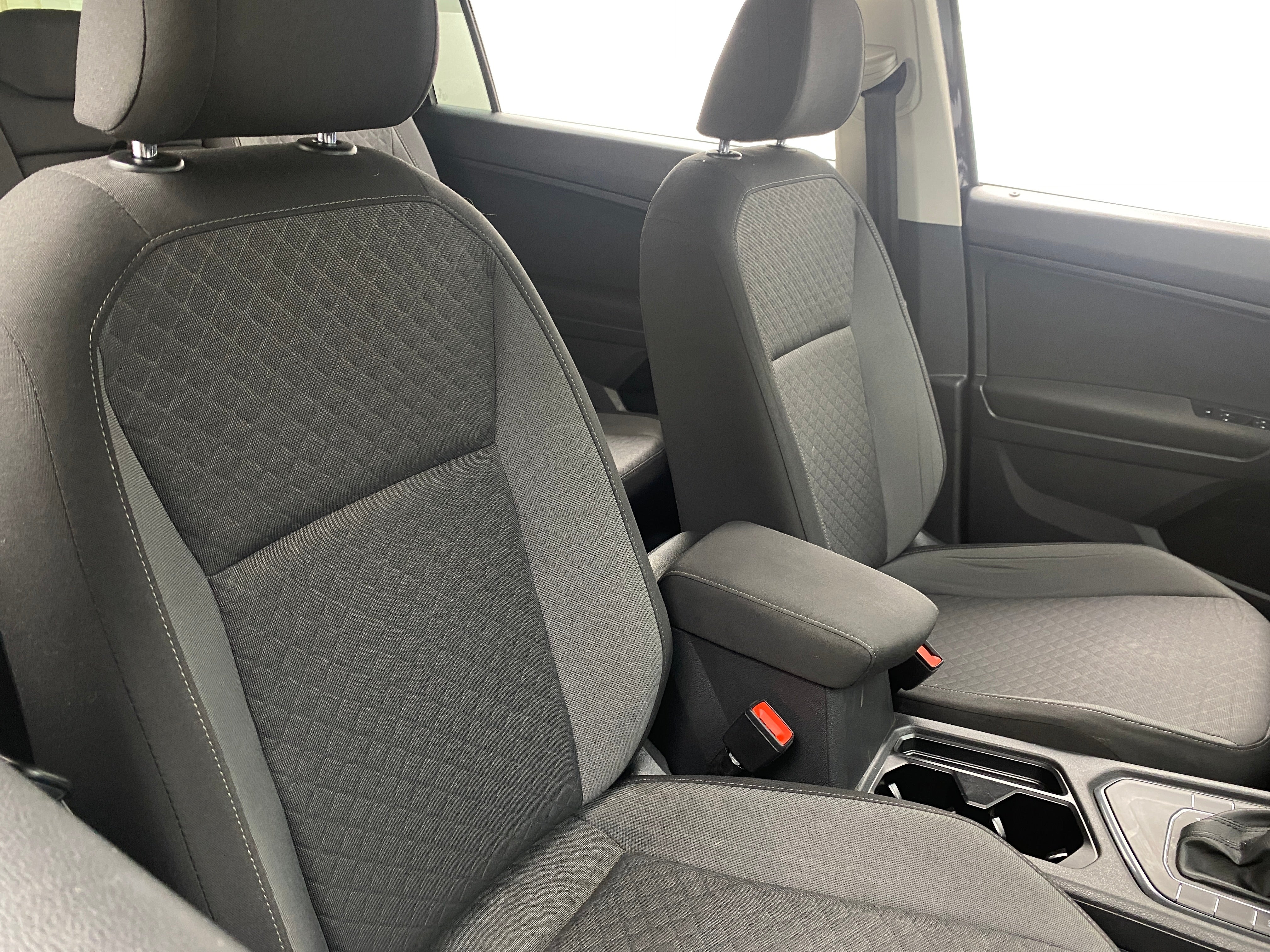 2020 Volkswagen Tiguan S 2