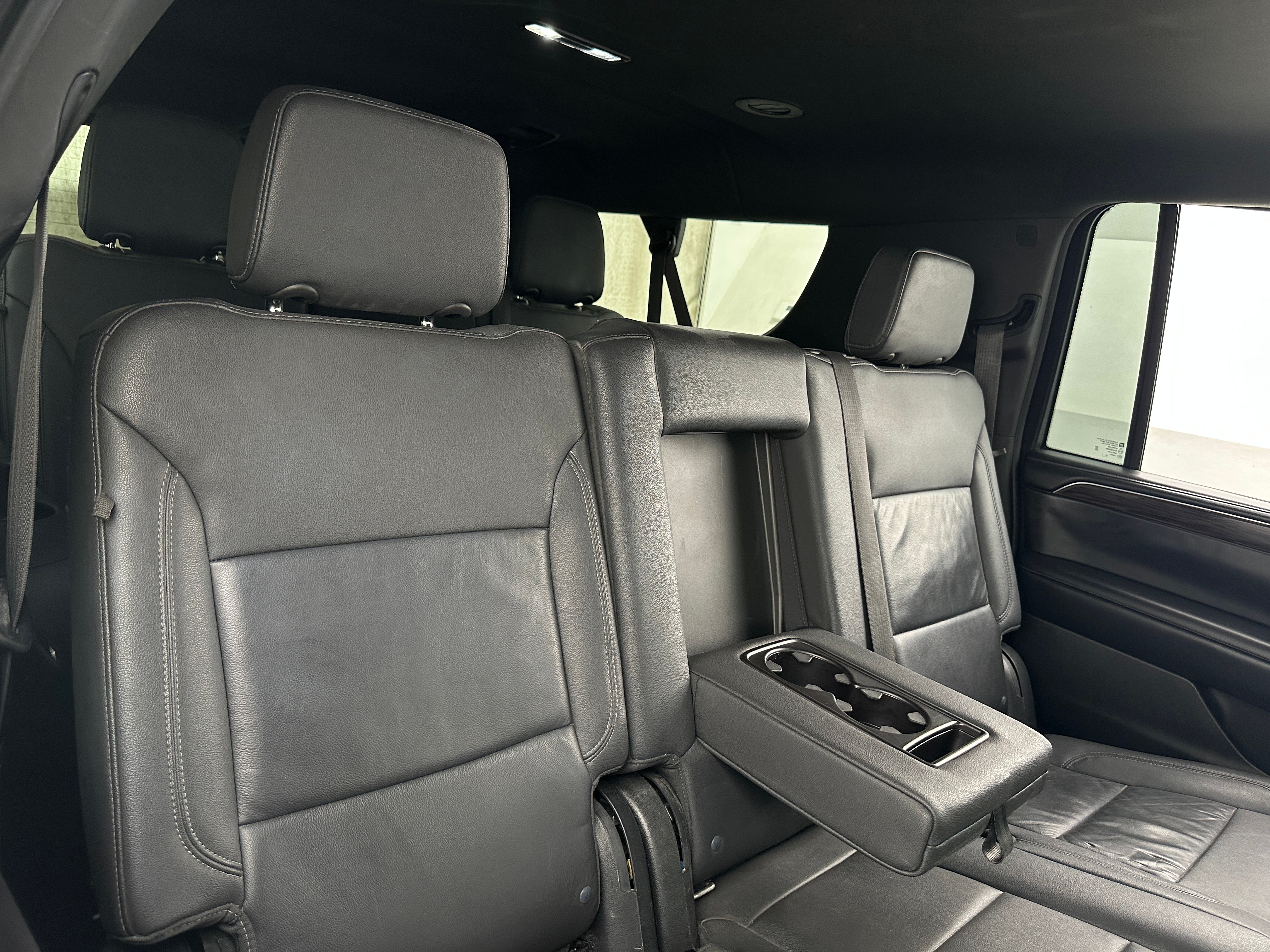 2021 Chevrolet Suburban LT 5