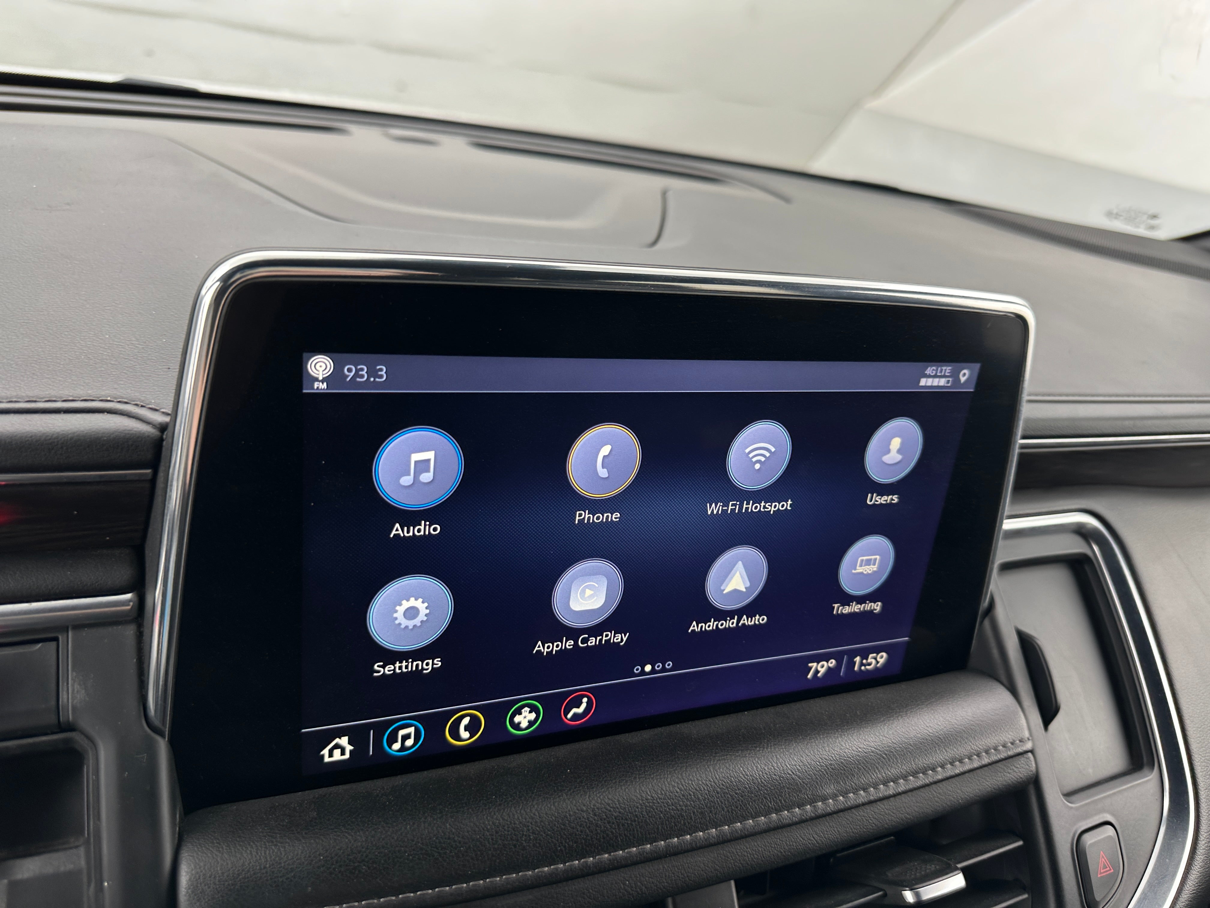 2021 Chevrolet Suburban LT 3