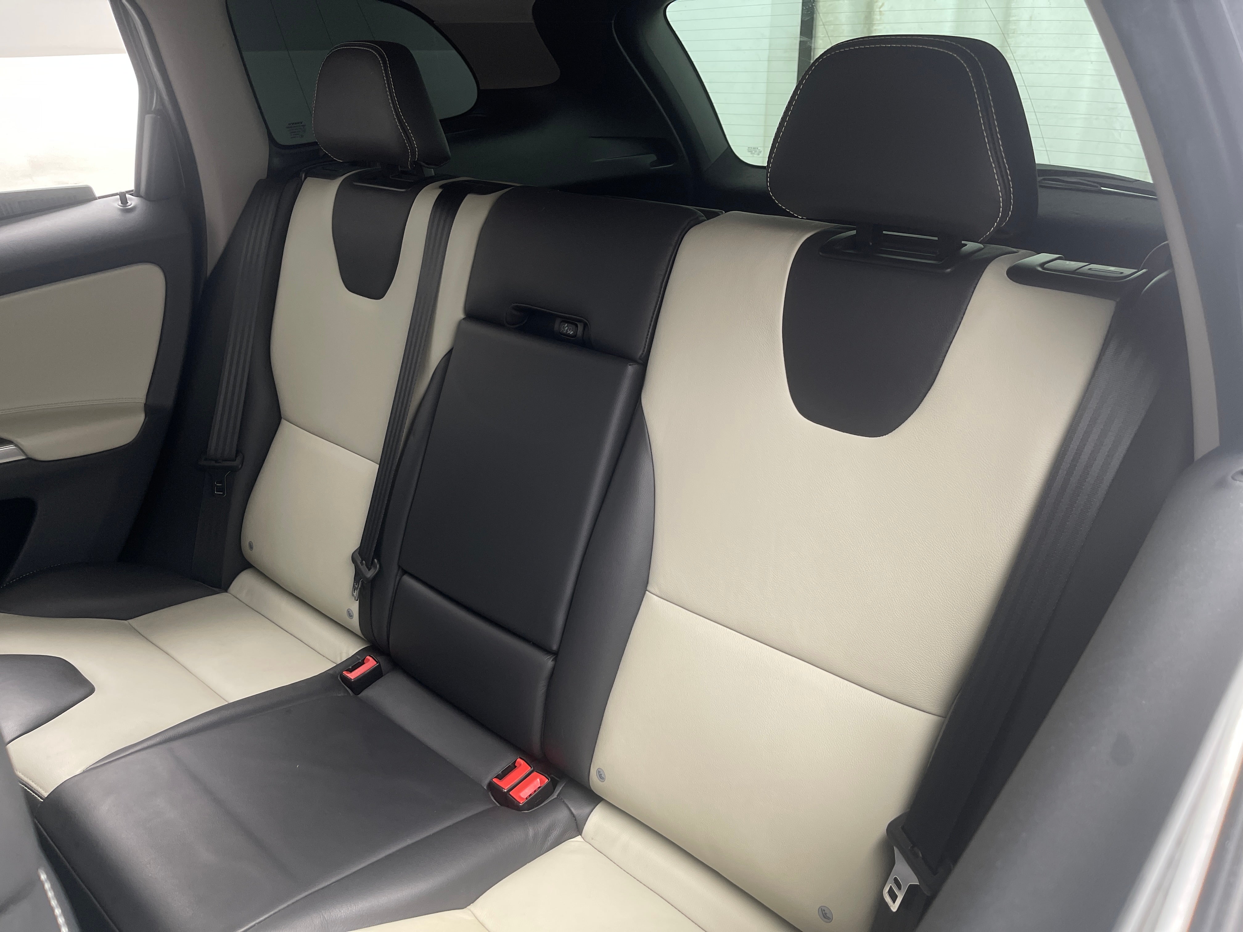 2017 Volvo XC60 T5 Dynamic 5