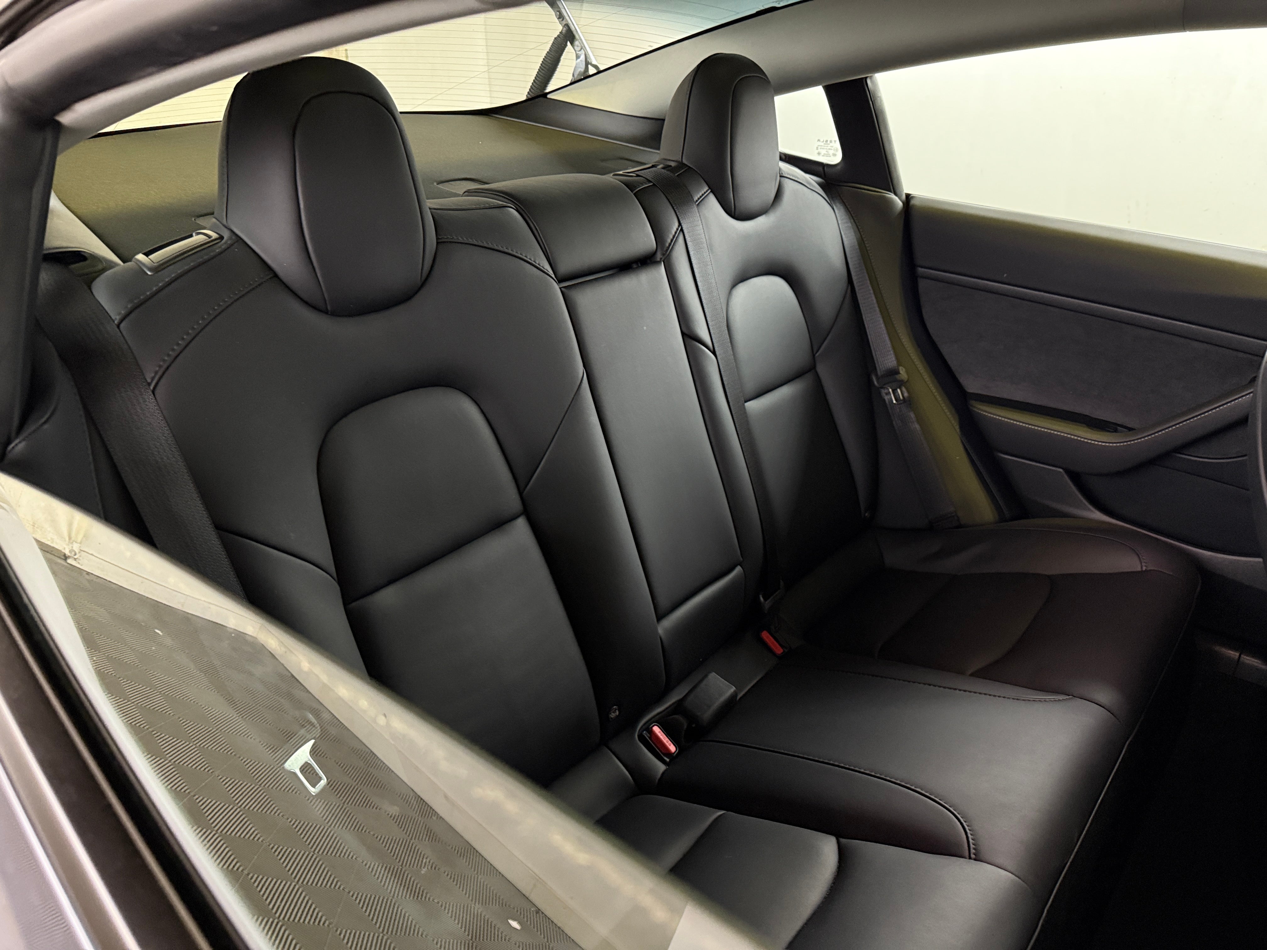 2023 Tesla Model 3 Standard Range 5