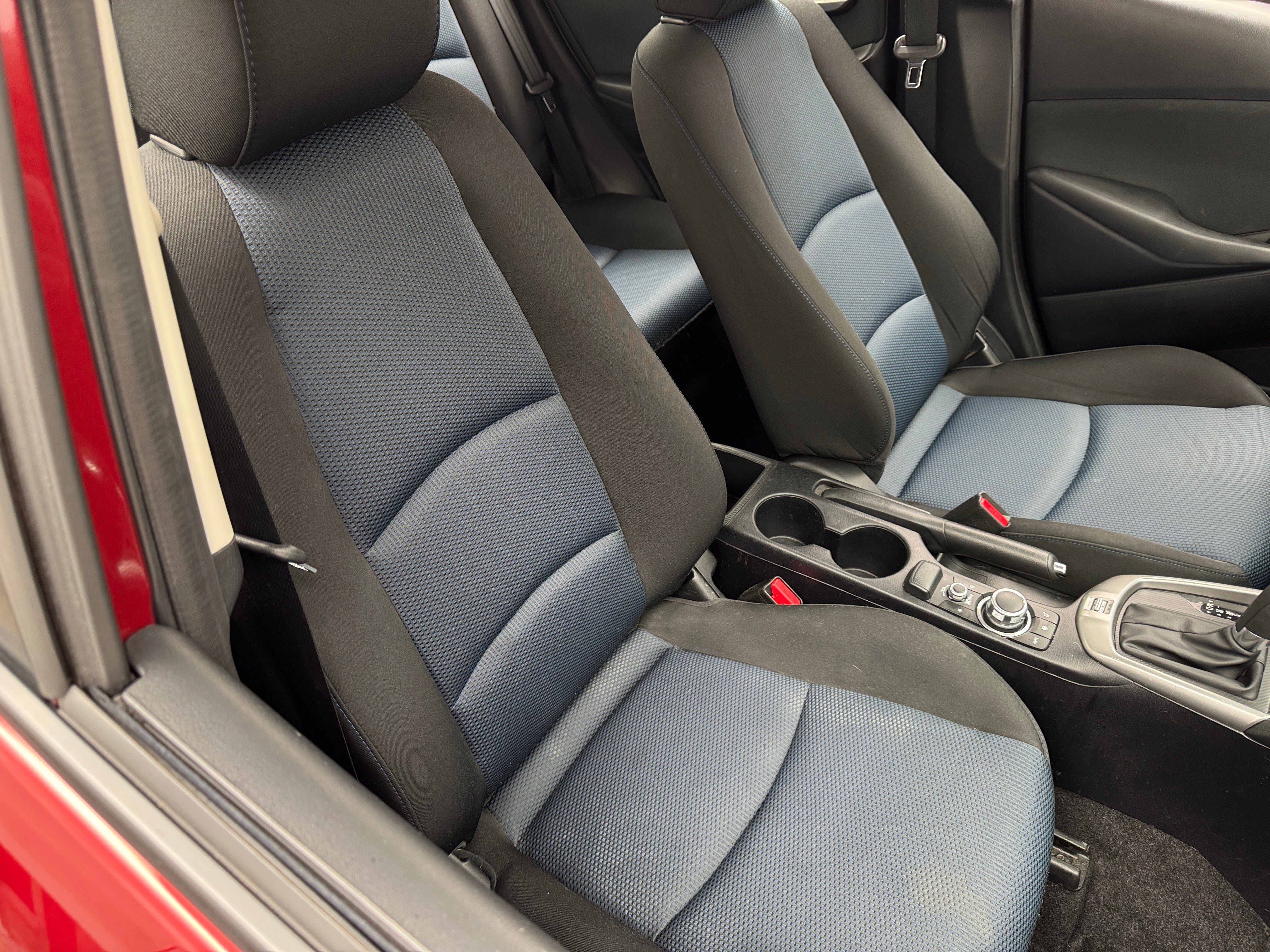 2019 Toyota Yaris L 2