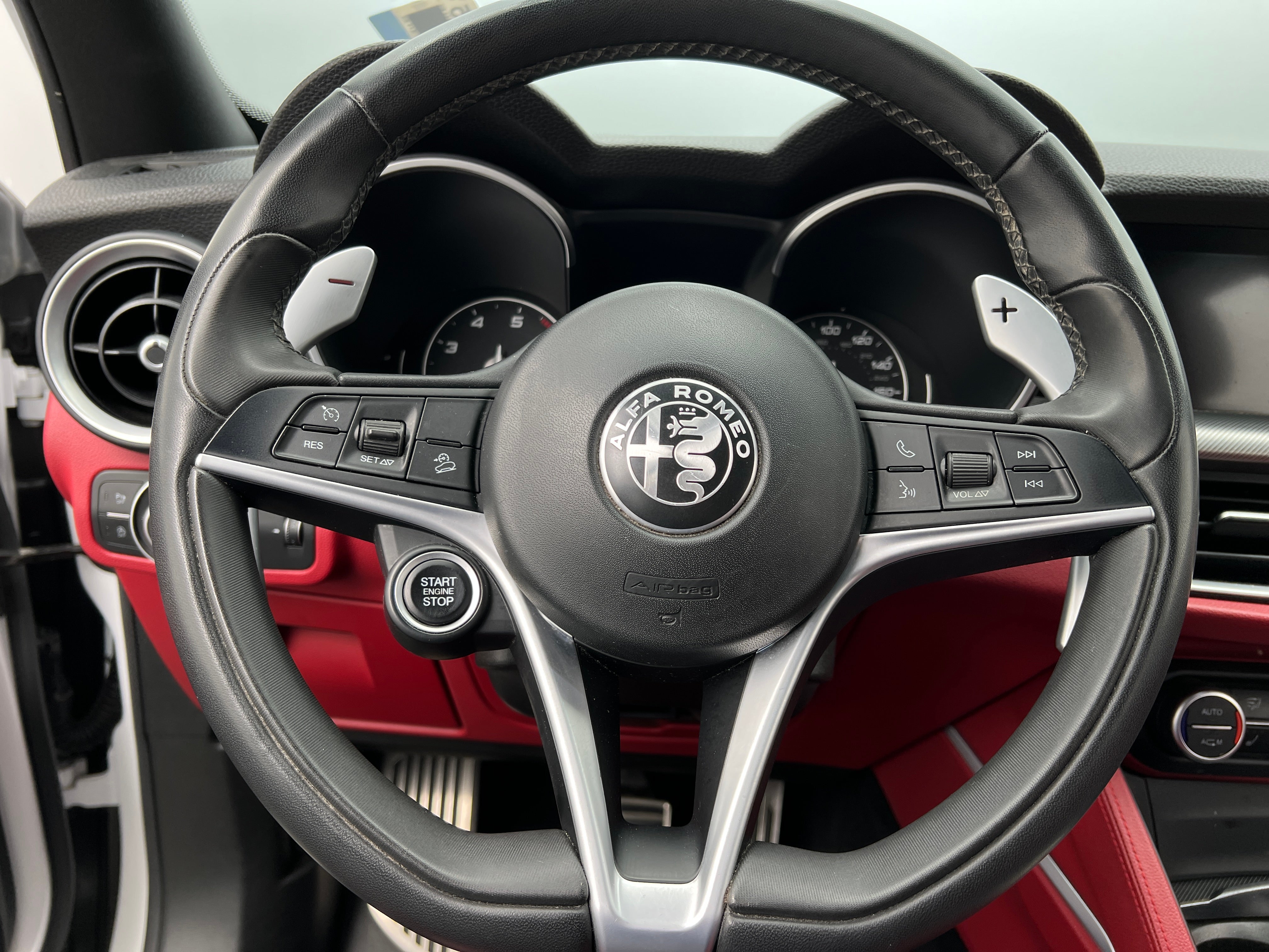 2019 Alfa Romeo Stelvio Ti Sport 4