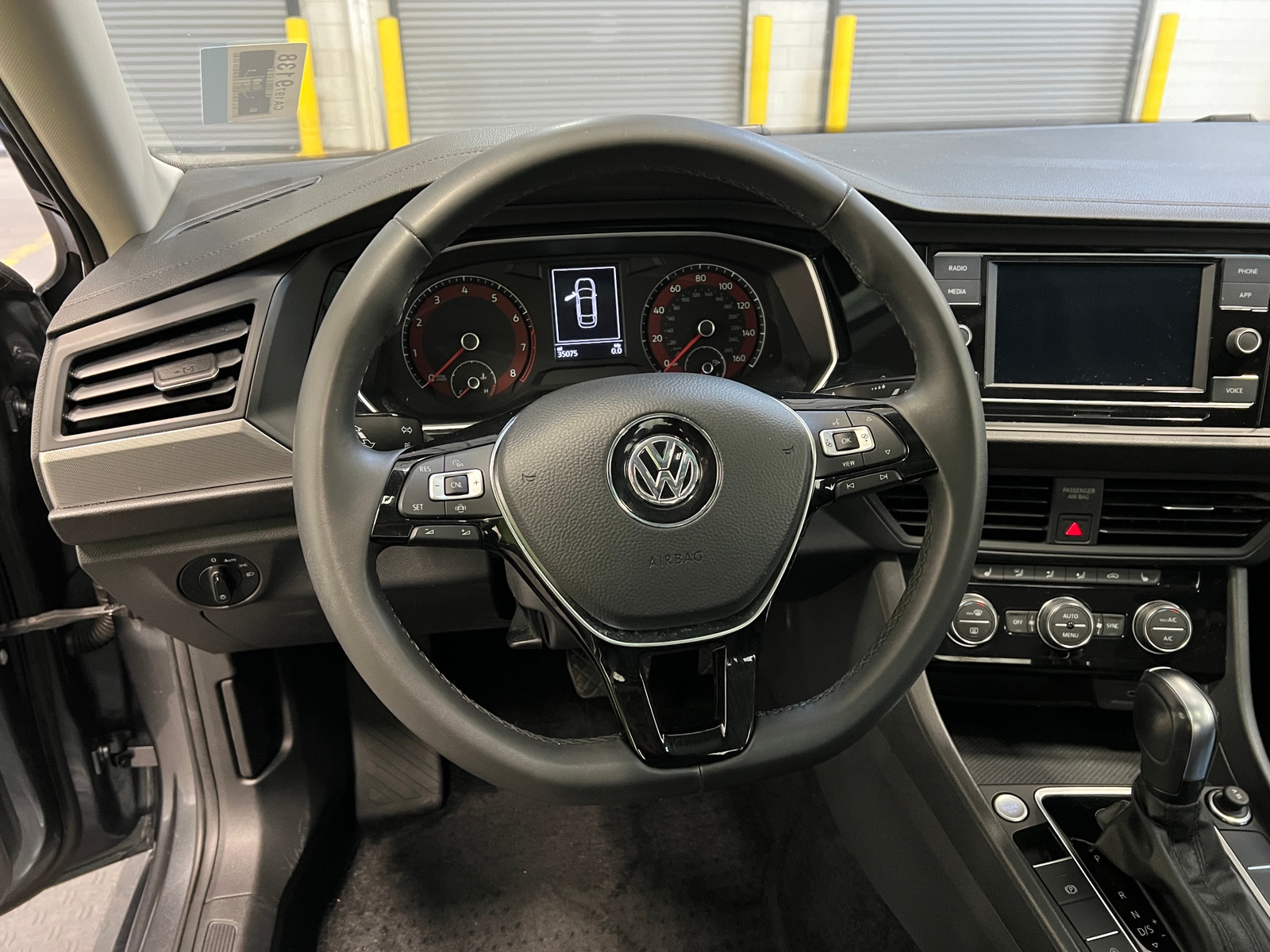Thumbnail: 2020 Volkswagen Jetta - 4