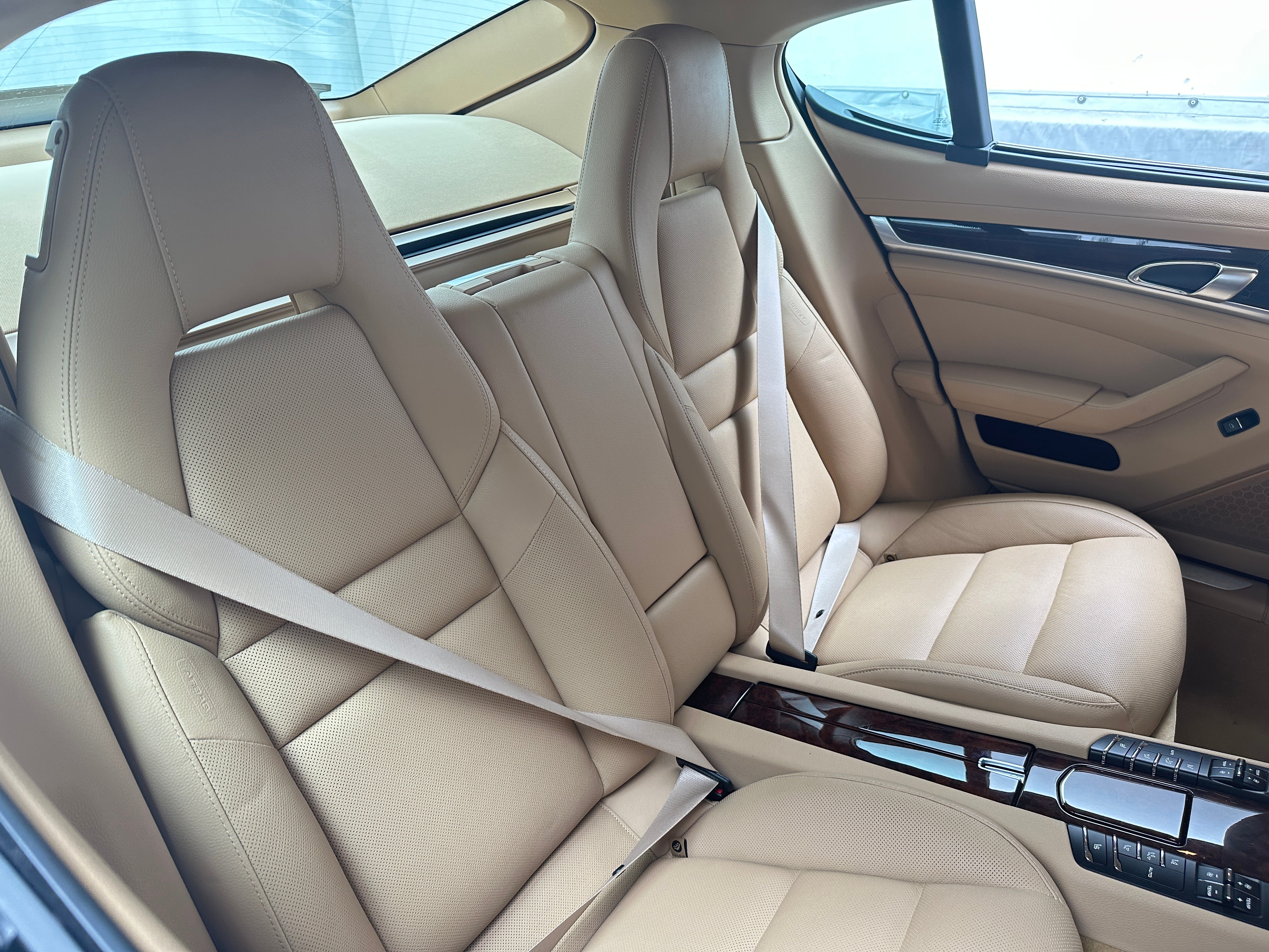 2013 Porsche Panamera 4S 6
