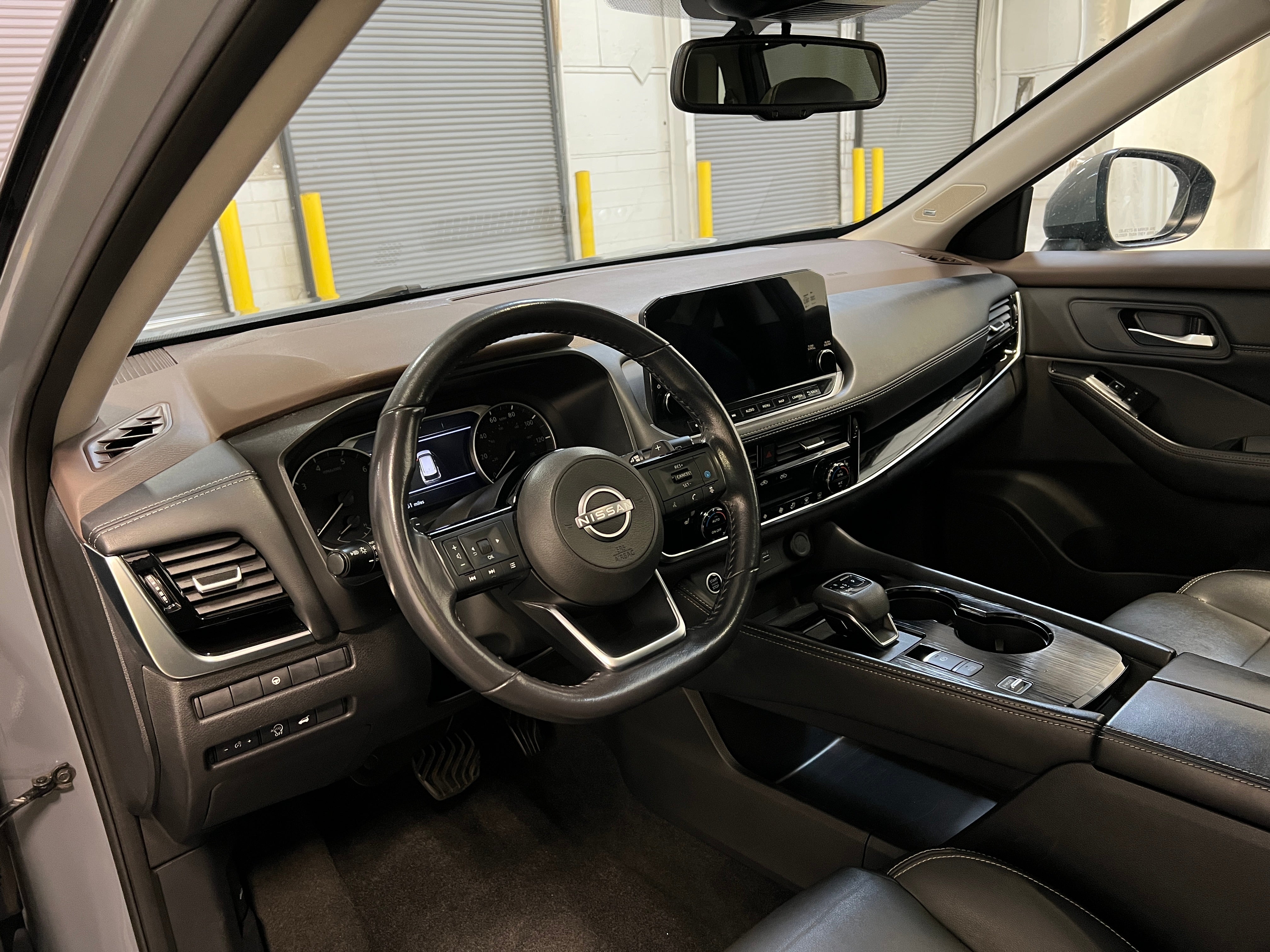 2023 Nissan Rogue SL 2