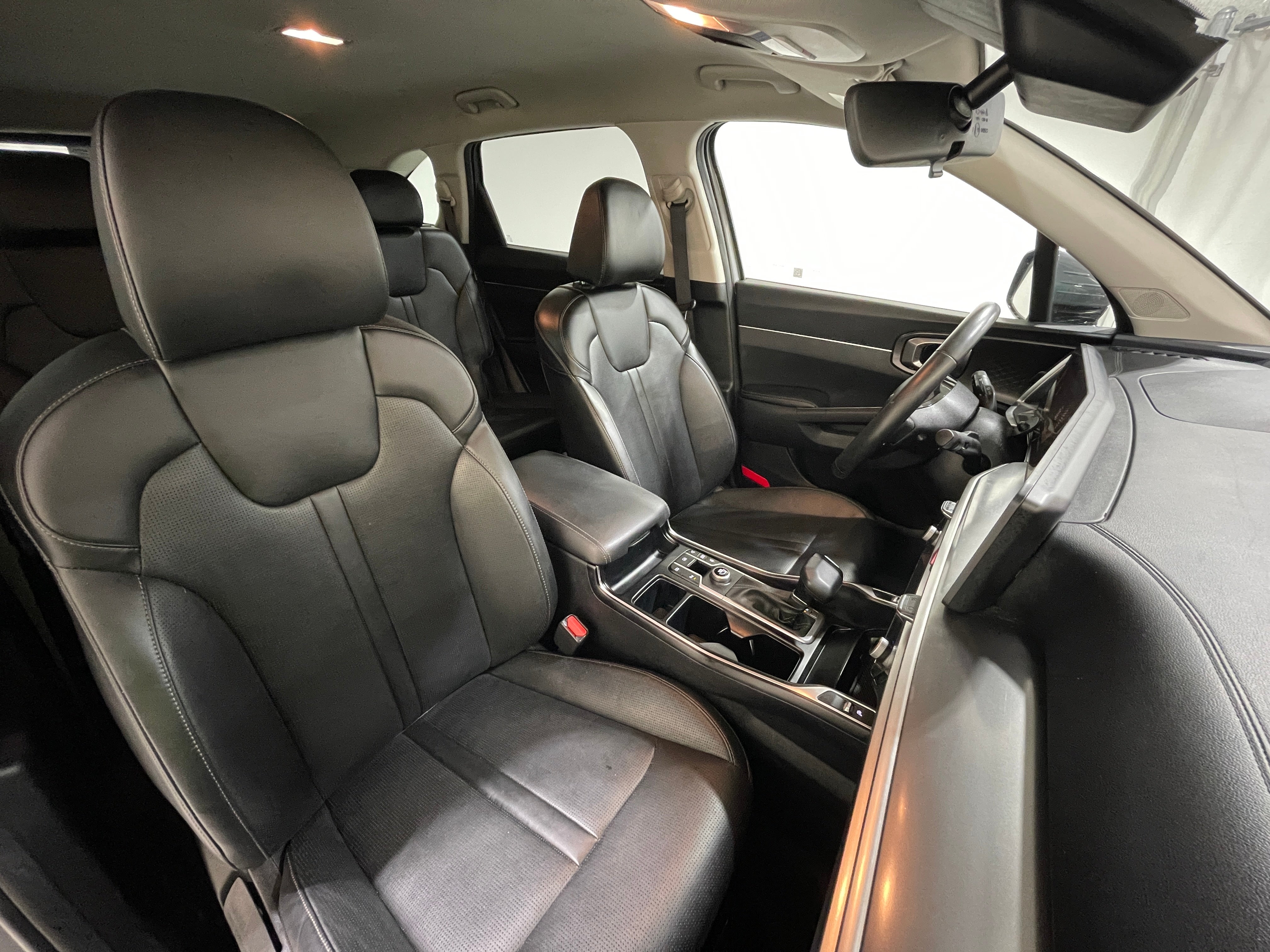 2024 Kia Sorento S 2