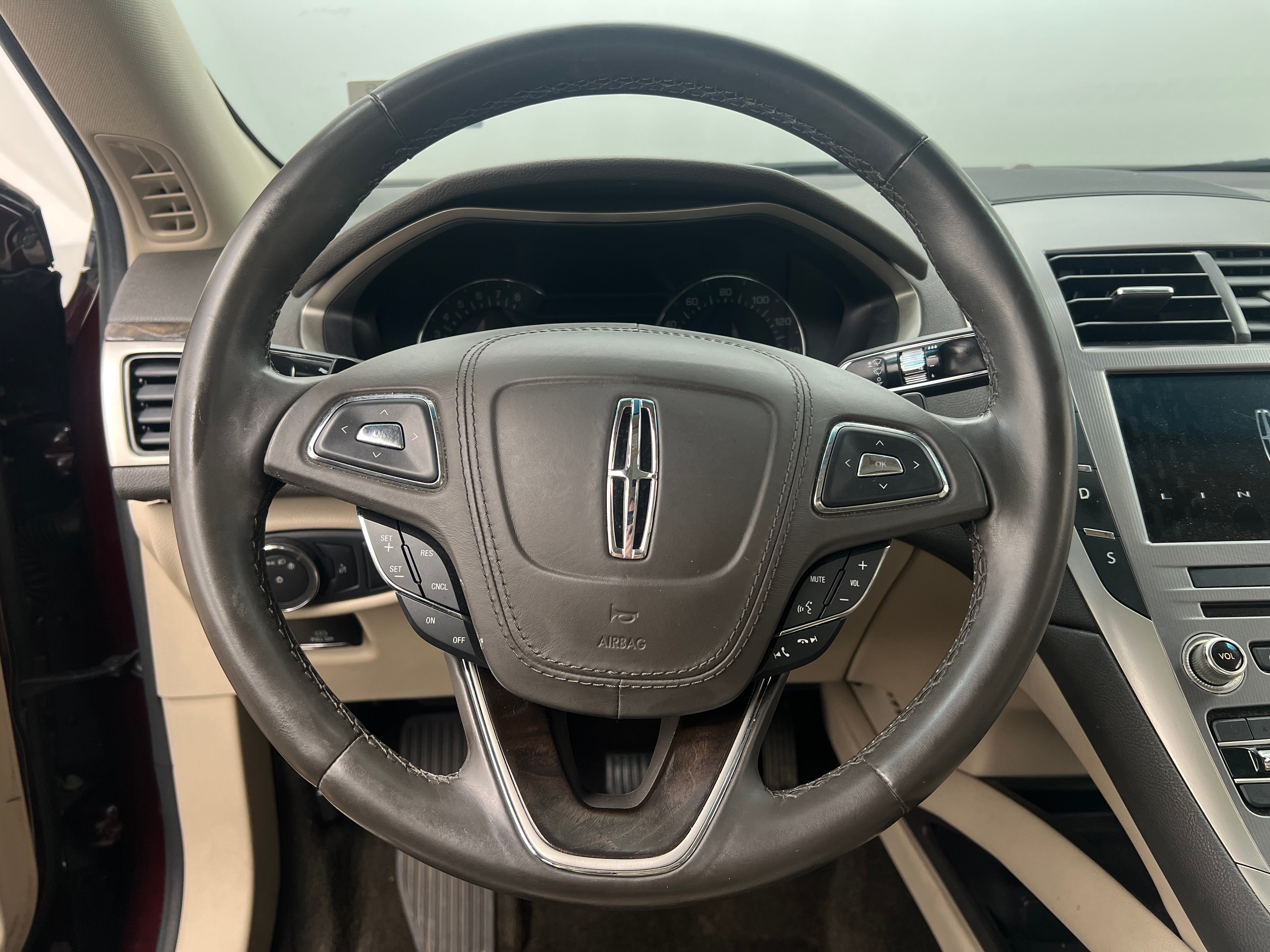 2017 Lincoln MKZ Reserve 4