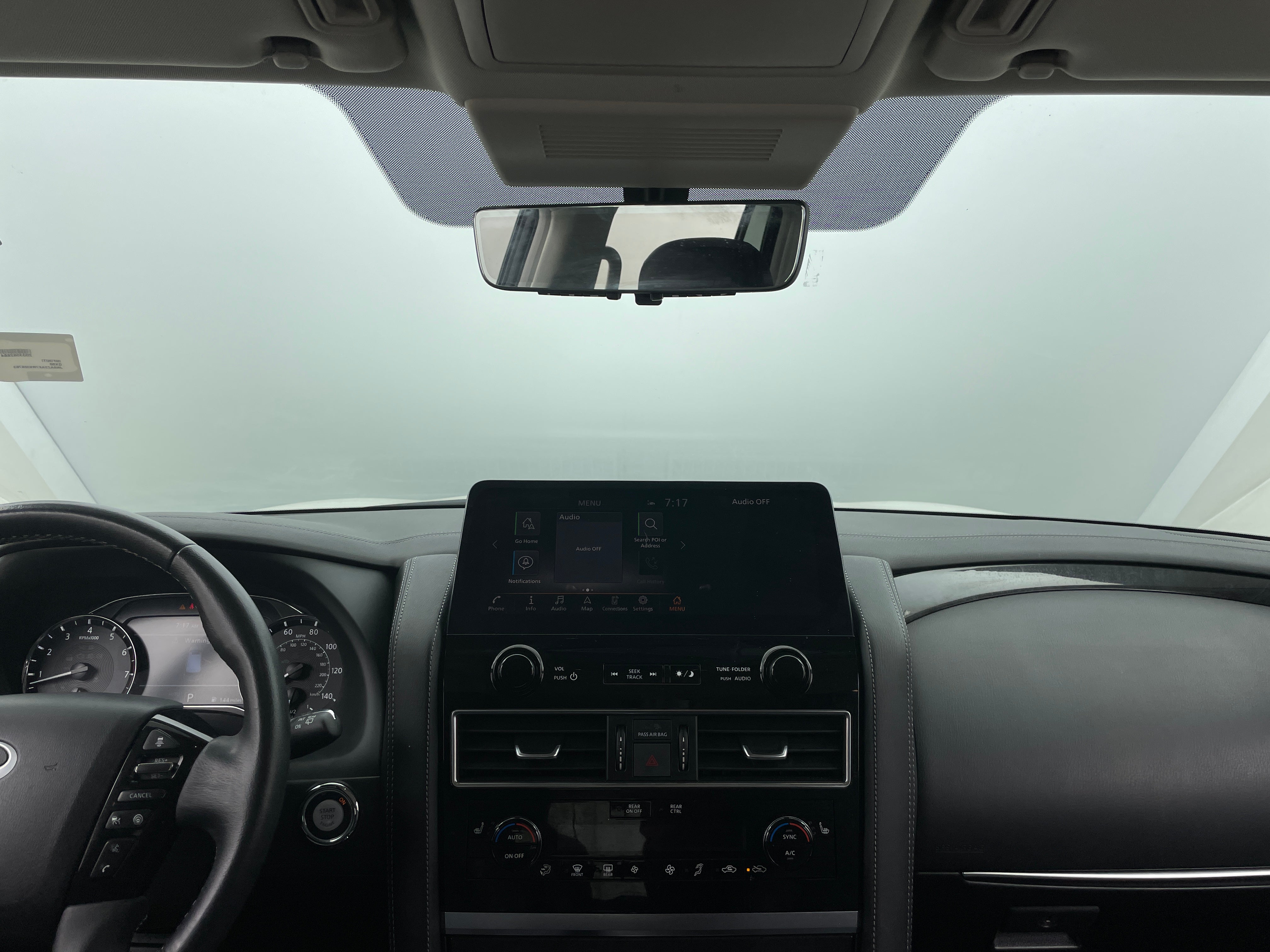 2024 INFINITI QX80 Luxe 2