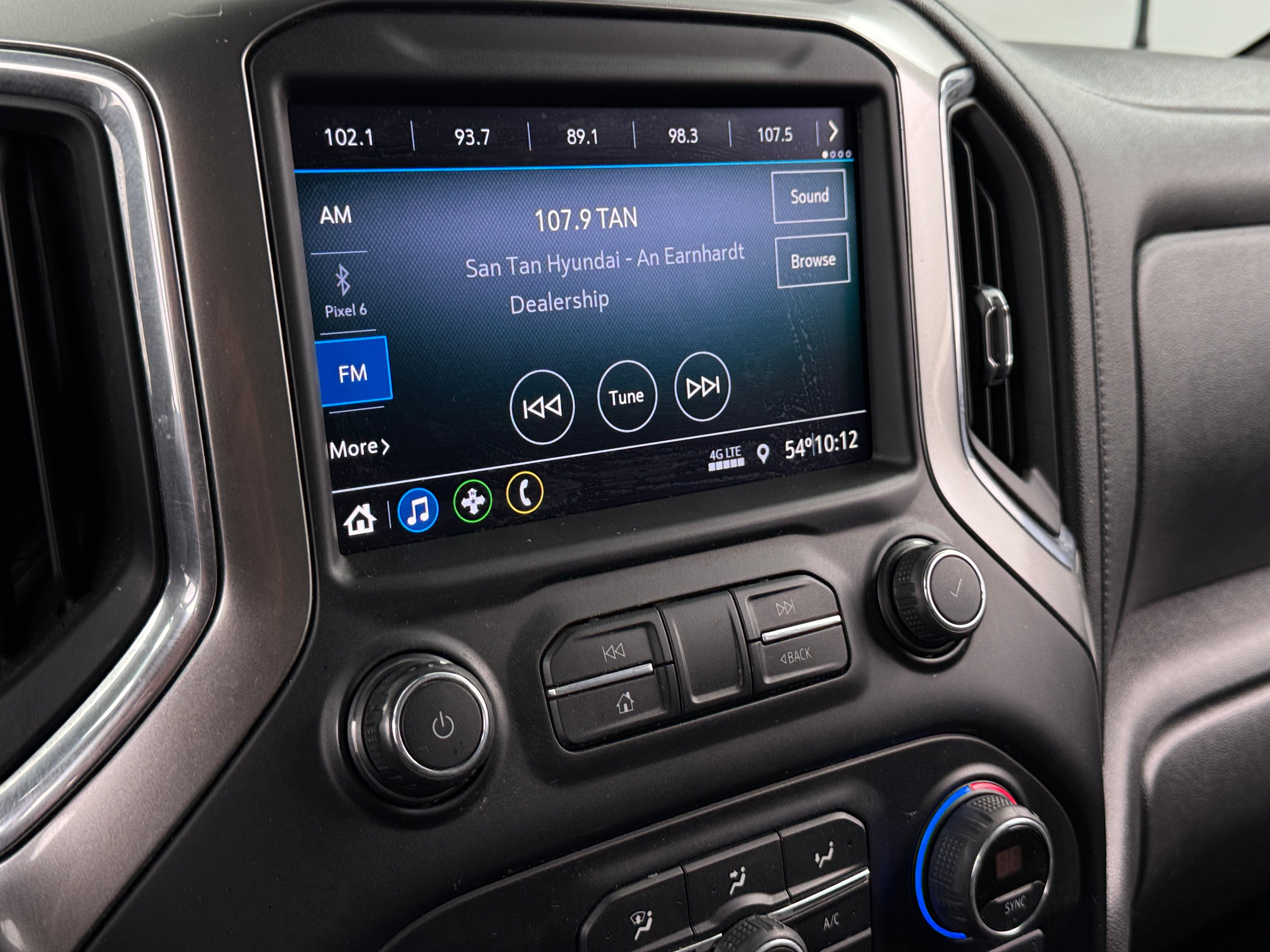 2020 Chevrolet Silverado 1500 RST 4