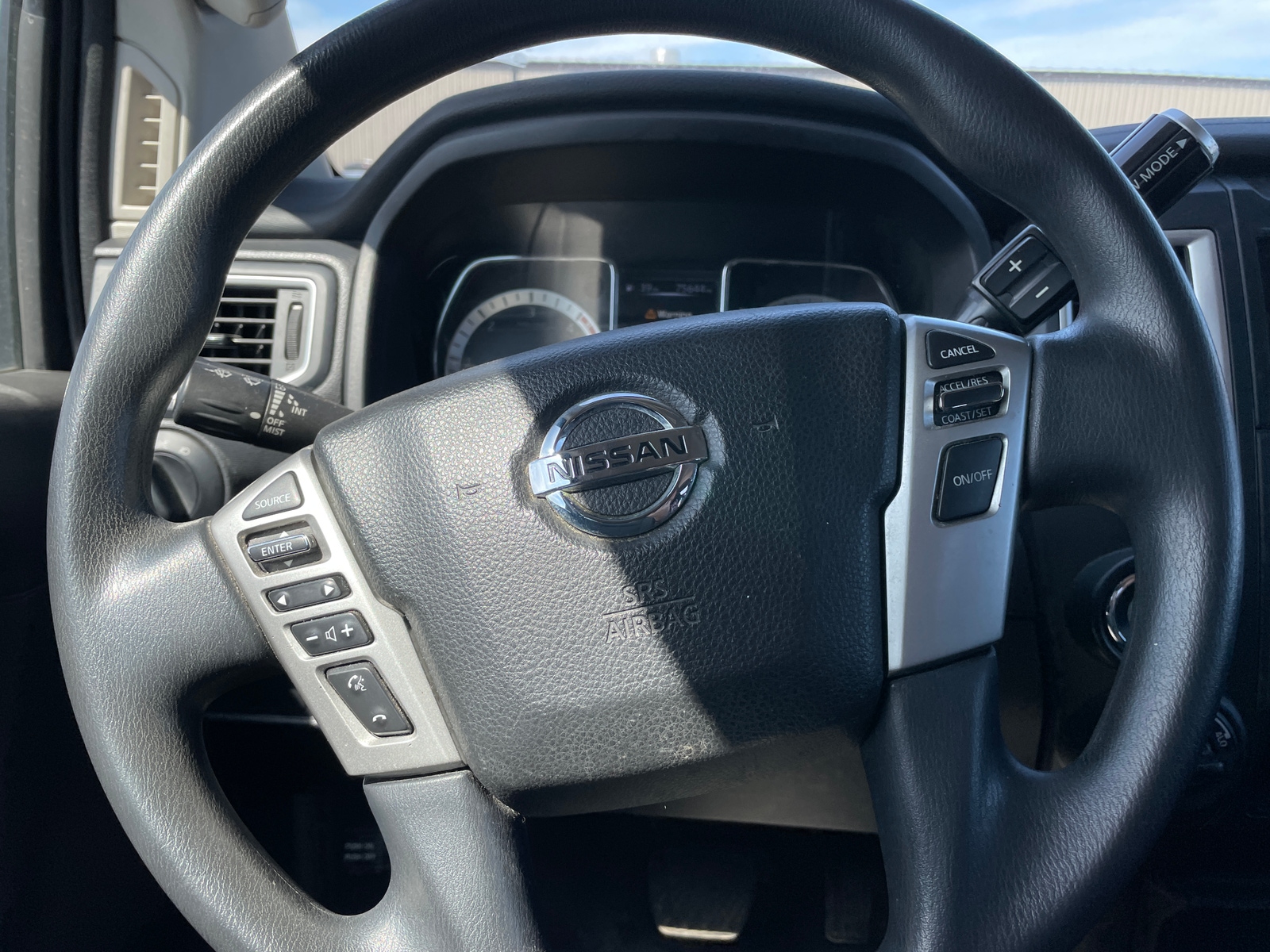 Thumbnail: 2018 Nissan Titan - 5
