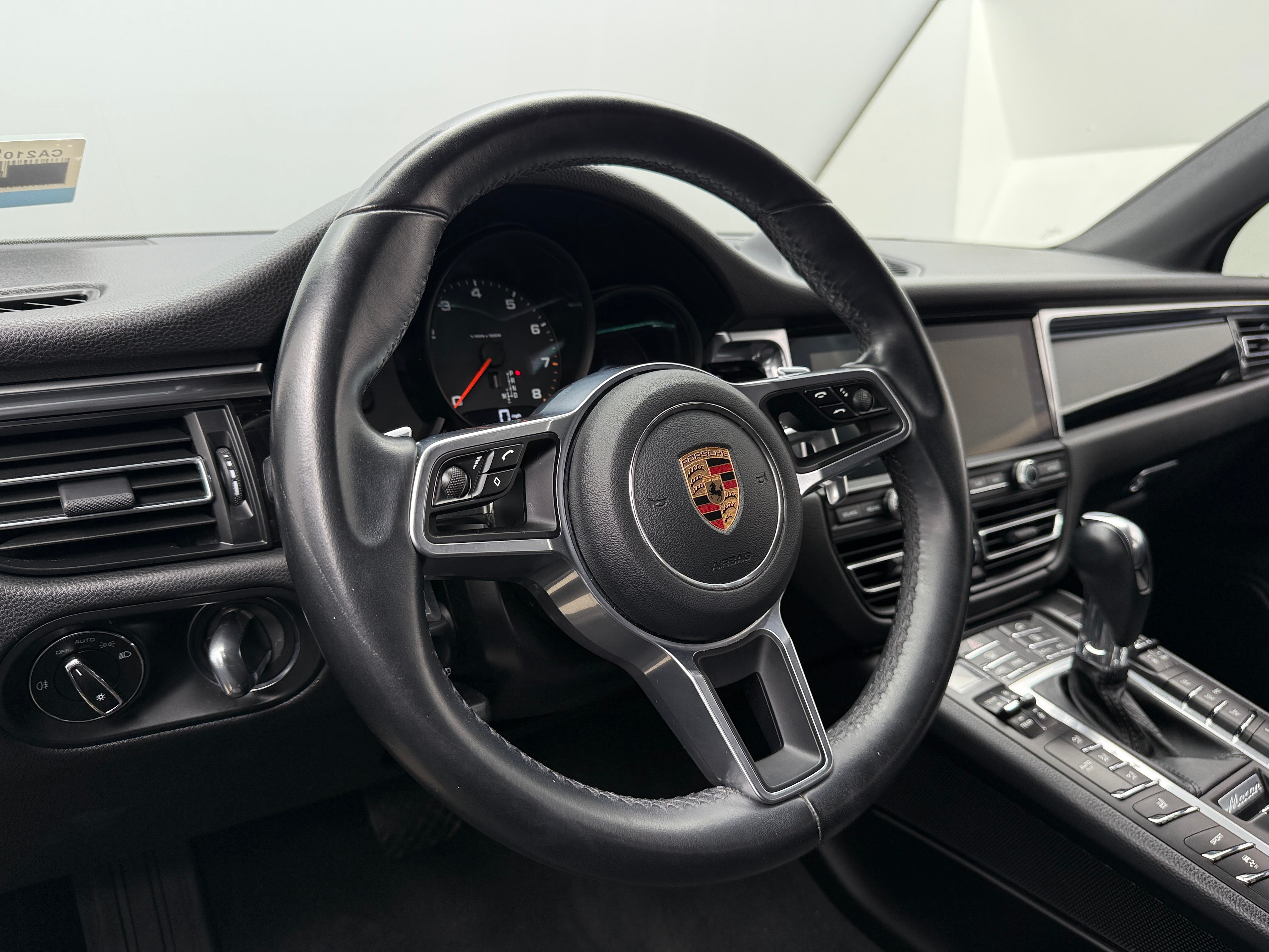 2020 Porsche Macan Base 4