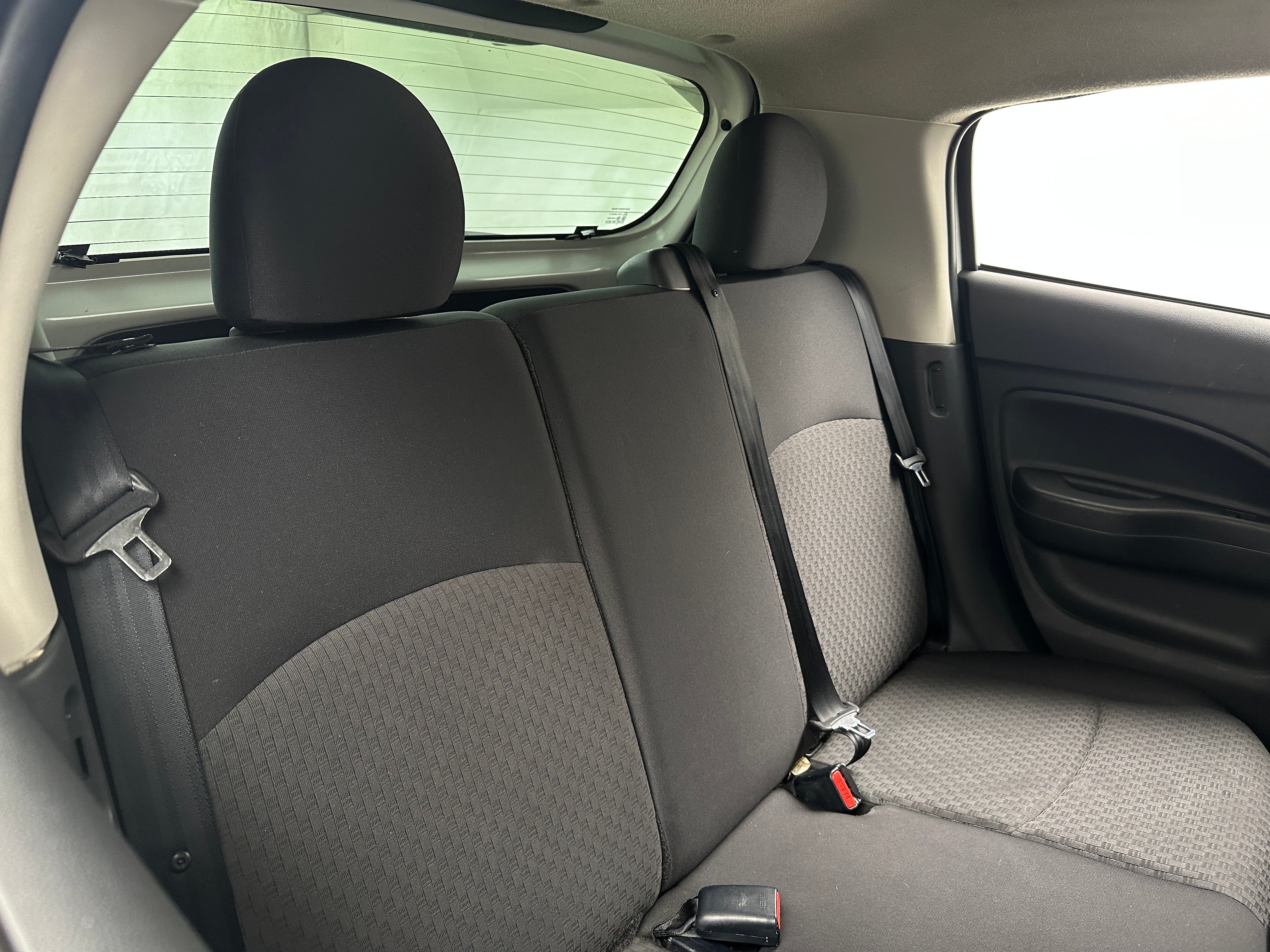 2018 Mitsubishi Mirage ES 6