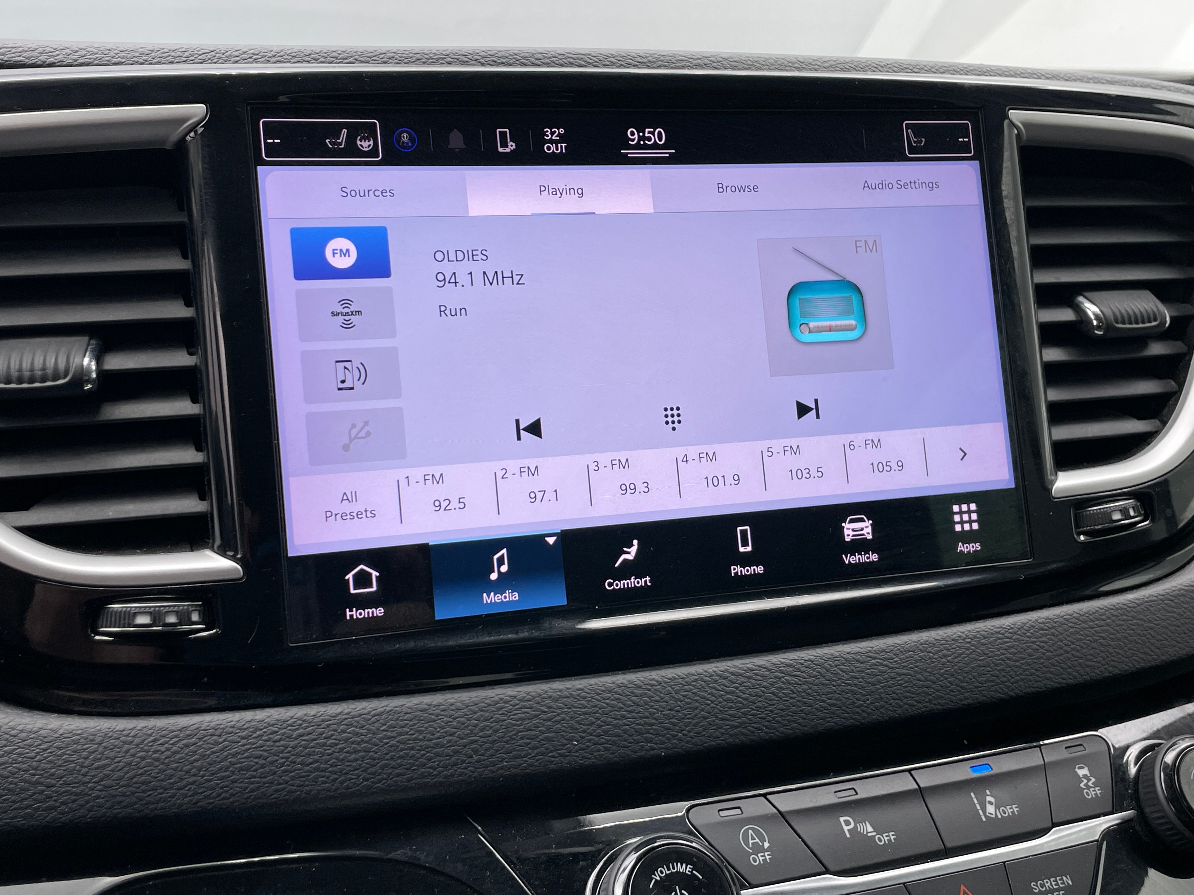 2022 Chrysler Pacifica Touring L 3