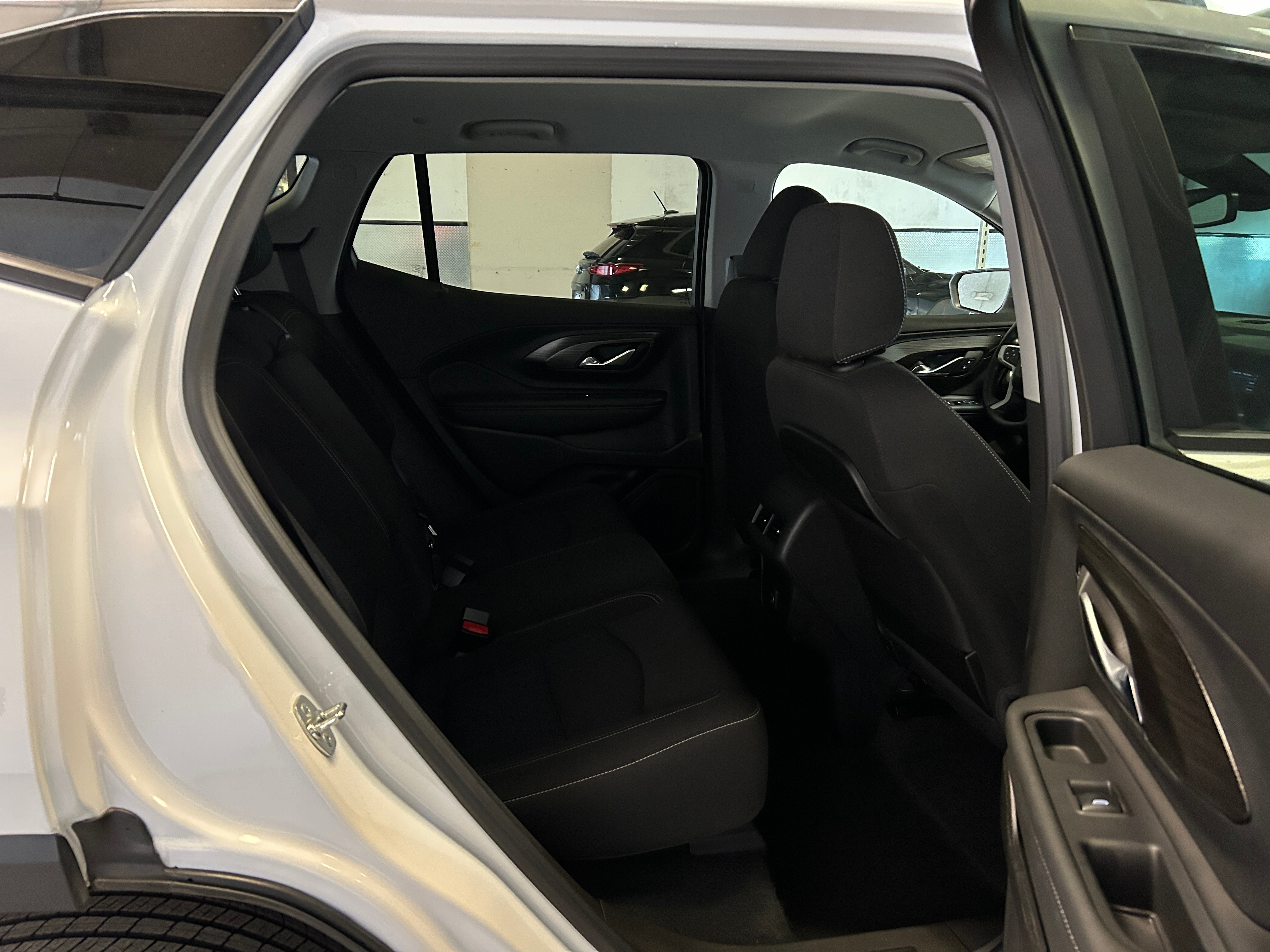 2024 GMC Terrain SLE 6