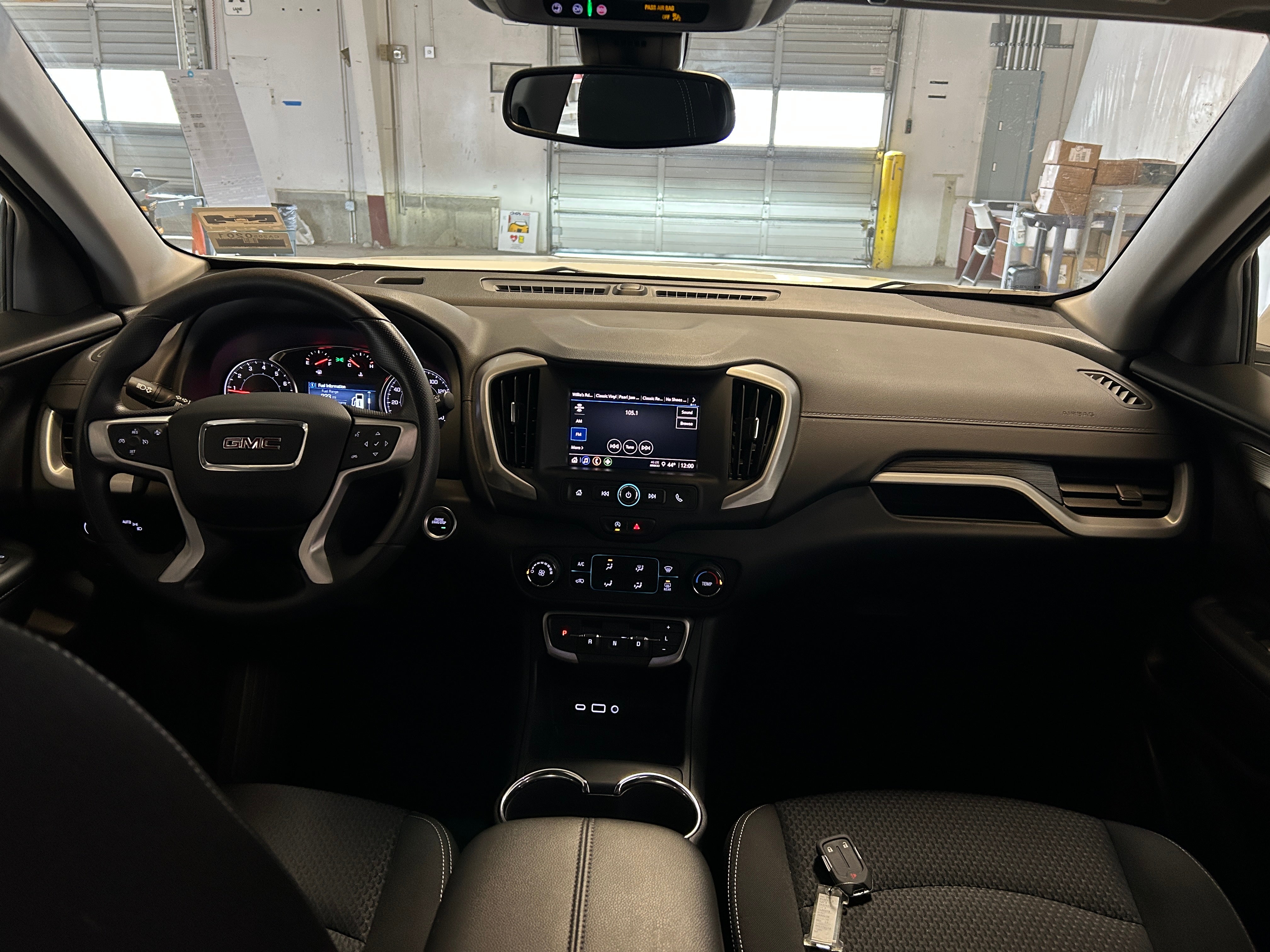 2024 GMC Terrain SLE 3