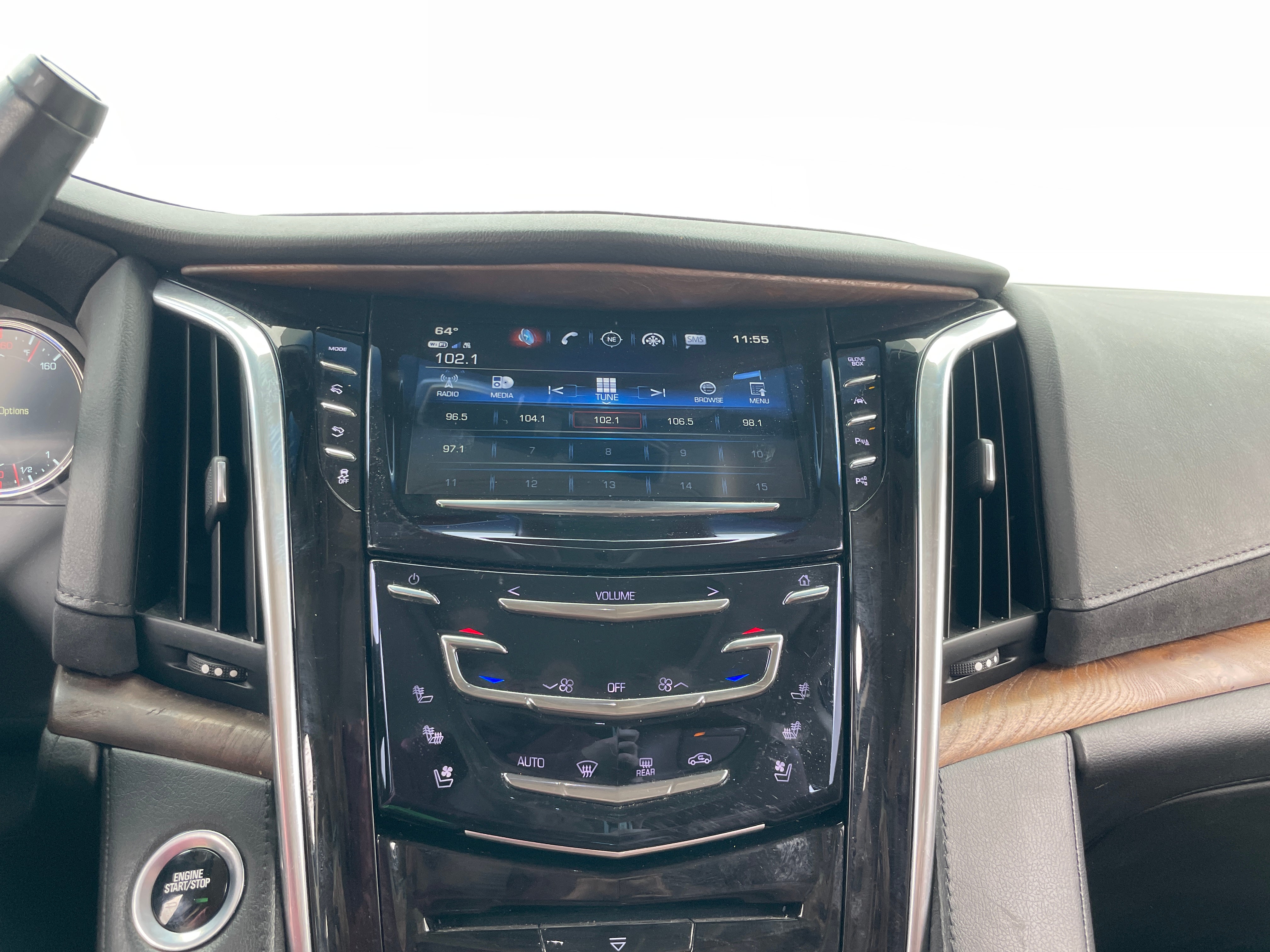 2019 Cadillac Escalade Premium Luxury 3