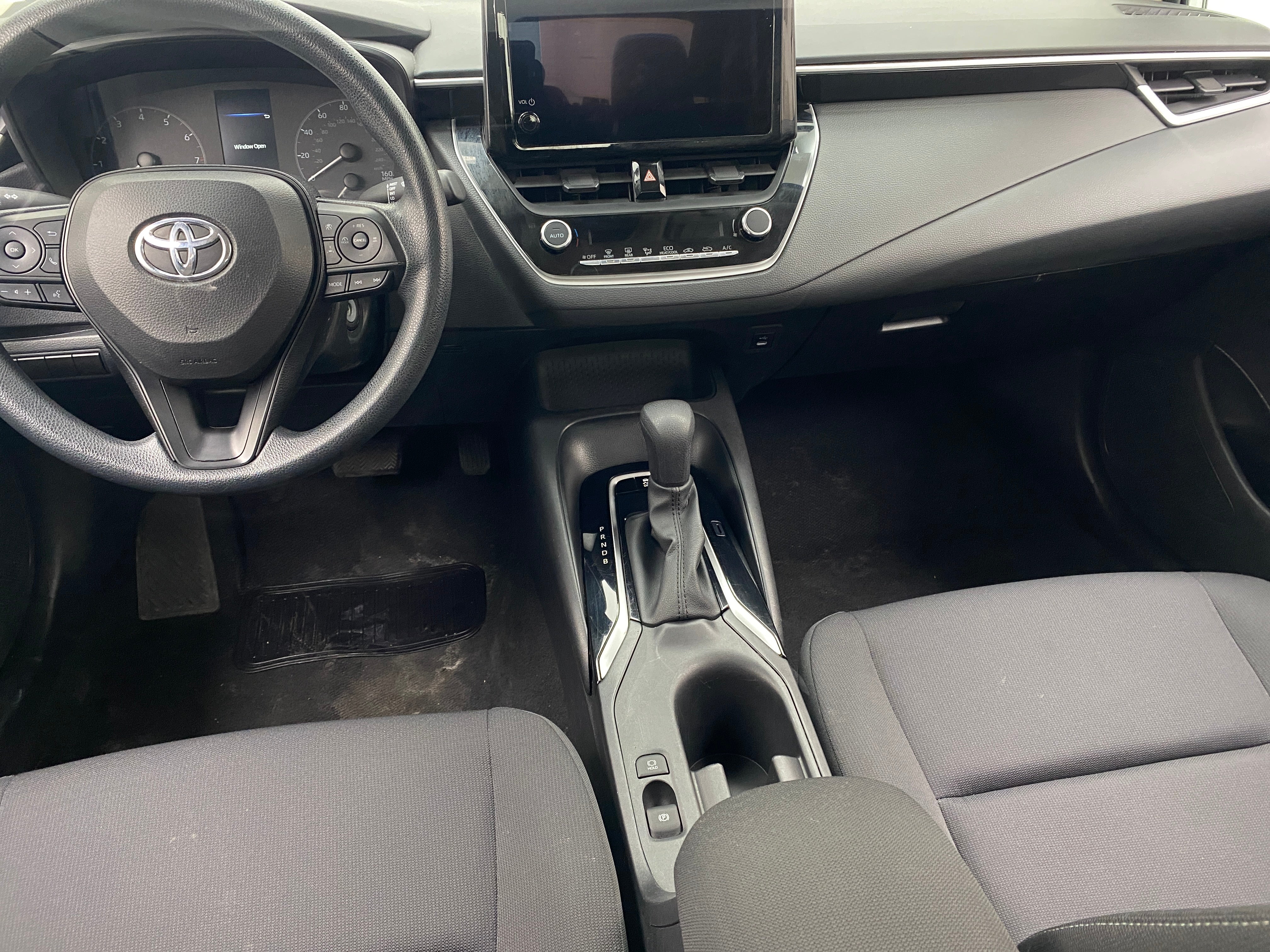 2023 Toyota Corolla LE 3