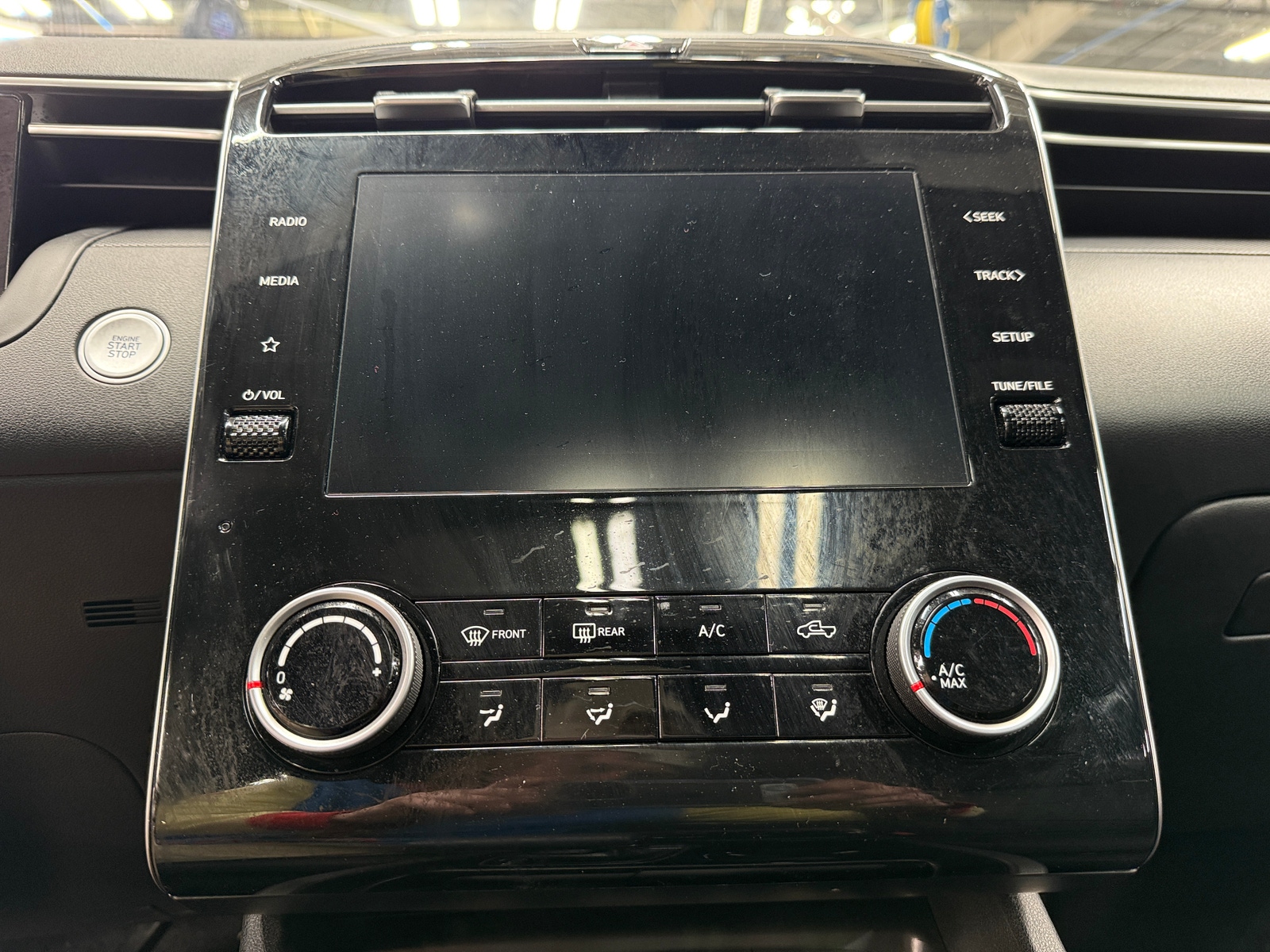 Thumbnail: 2023 Hyundai Santa Cruz - 4