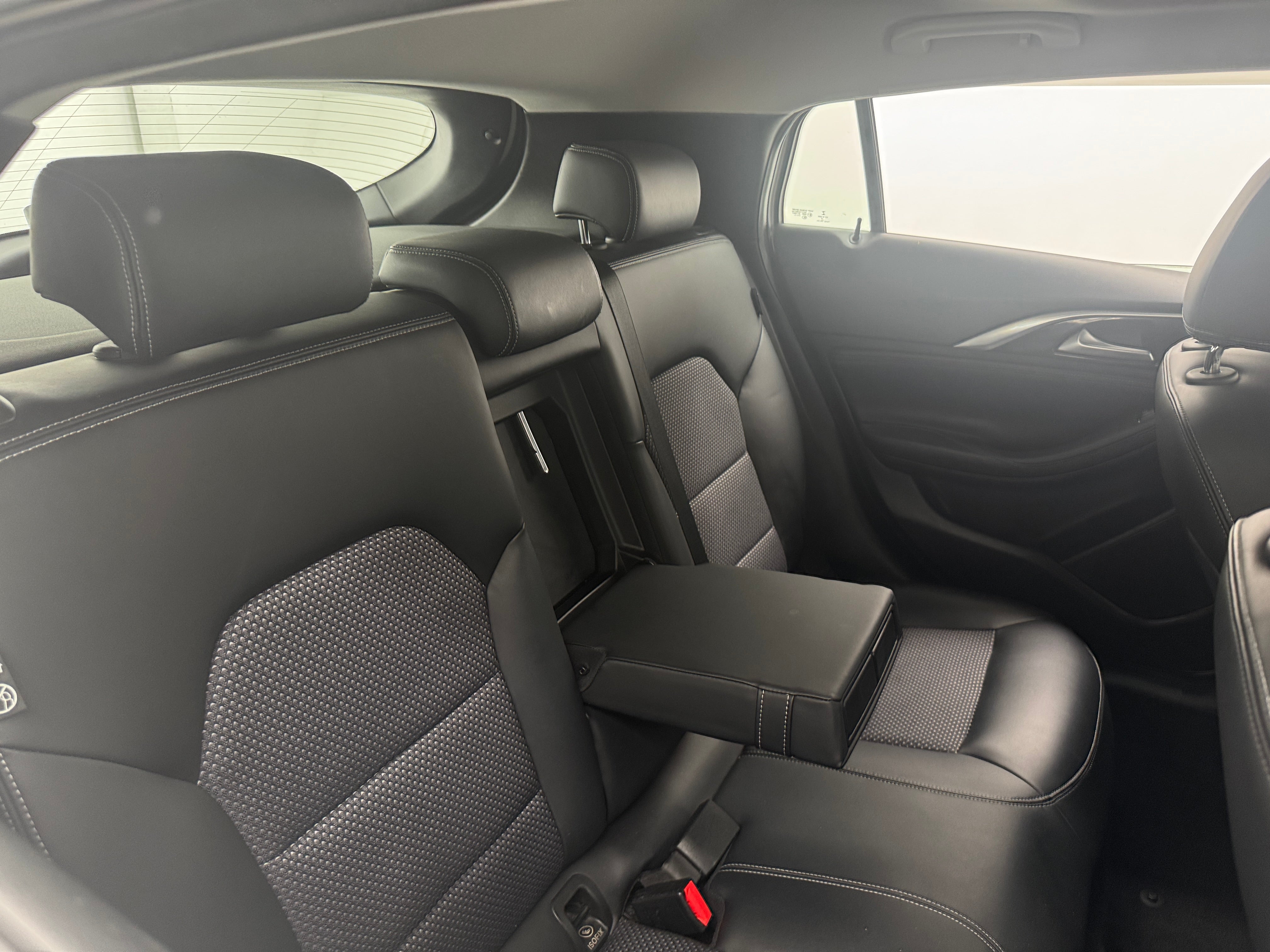2019 INFINITI QX30 Luxe 5