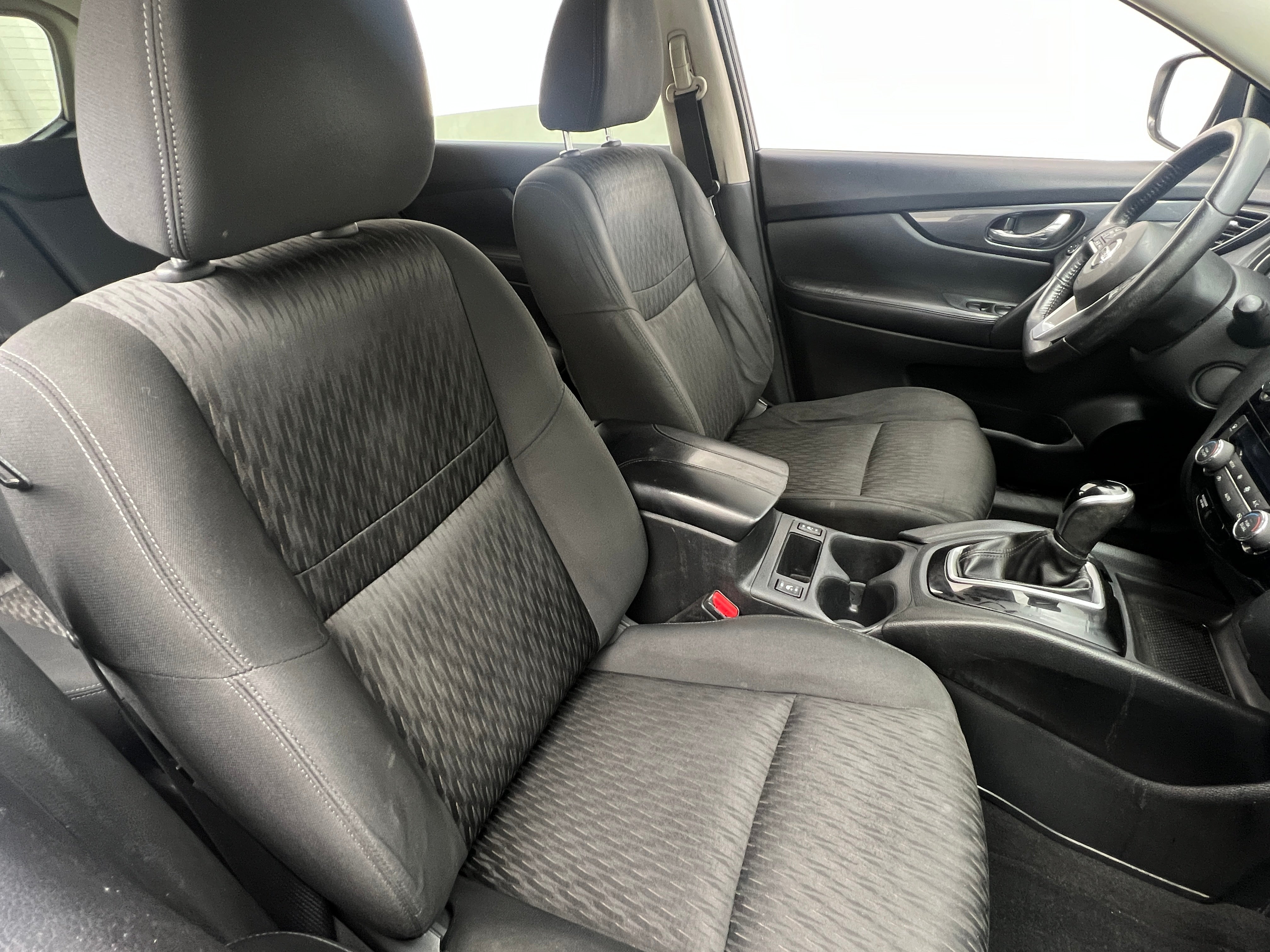 2020 Nissan Rogue SV 2