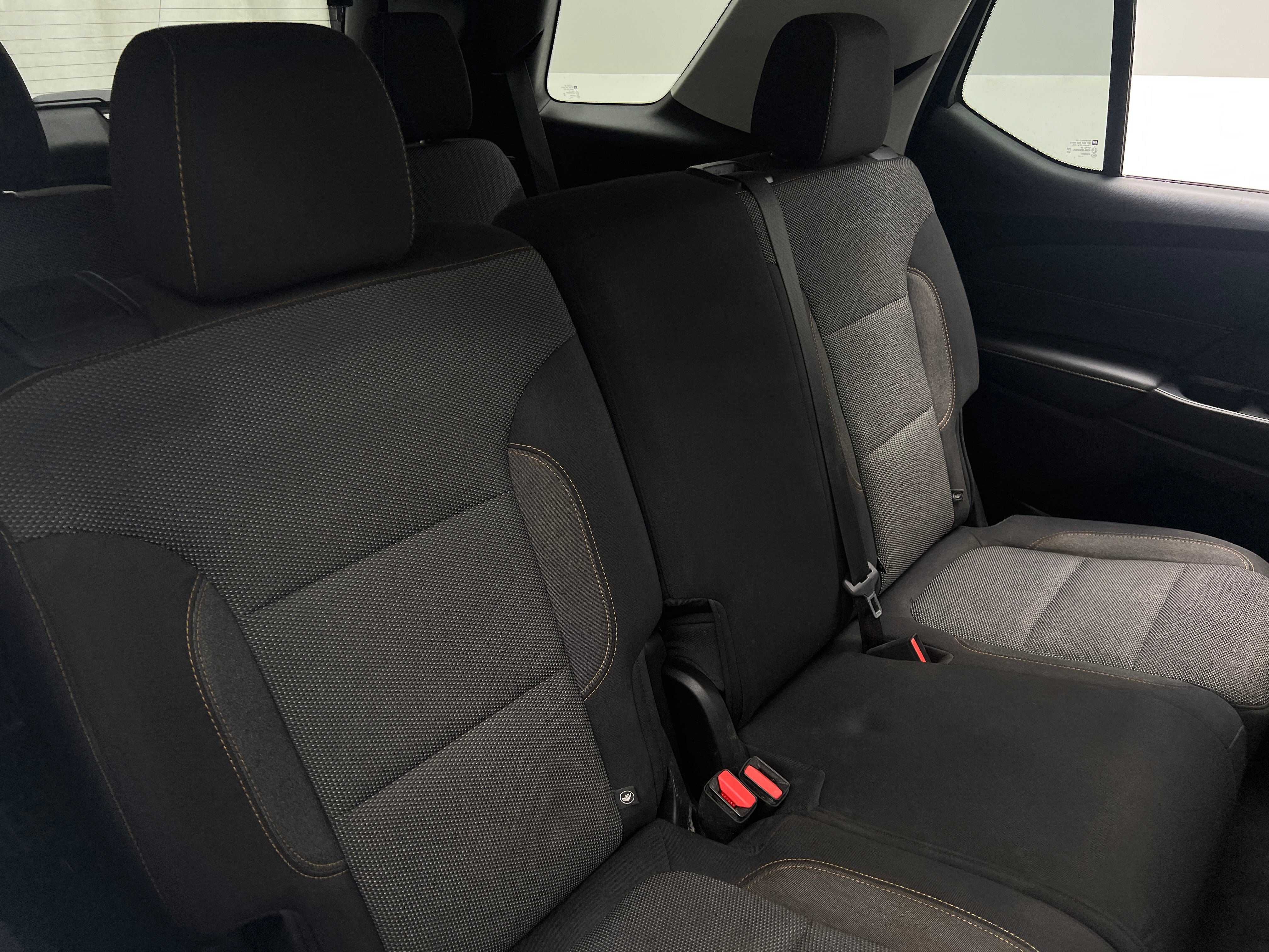 2021 Chevrolet Traverse LS 6